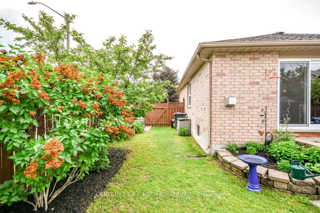 Photo 44 of 30 McAvoy Drive, Barrie, Edgehill Drive — HOMEH