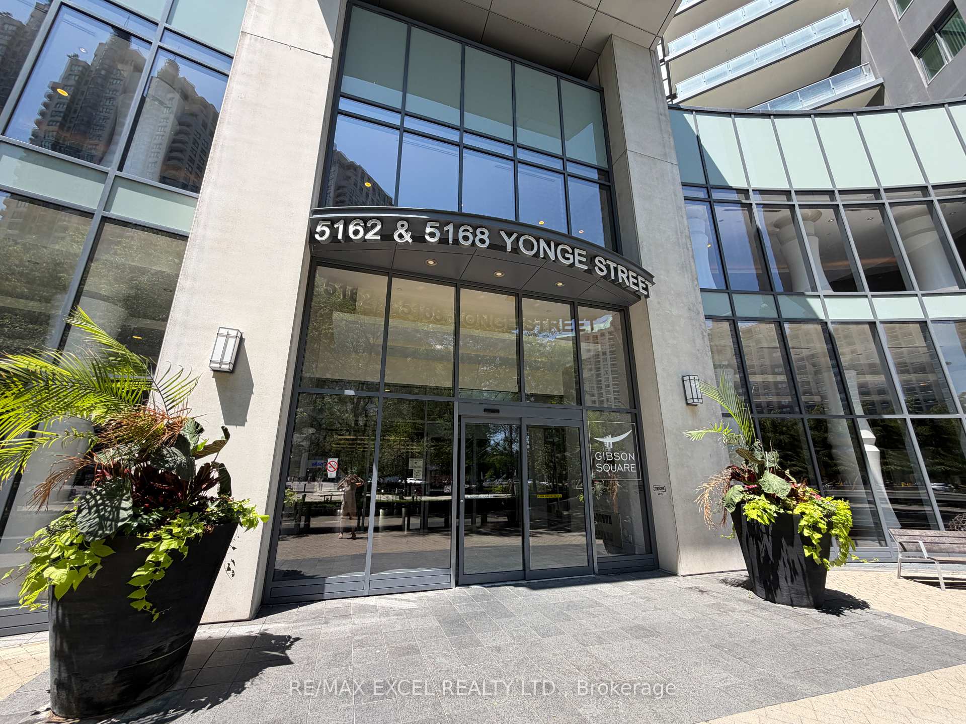 Front of Unit 609, 5168 Yonge Street