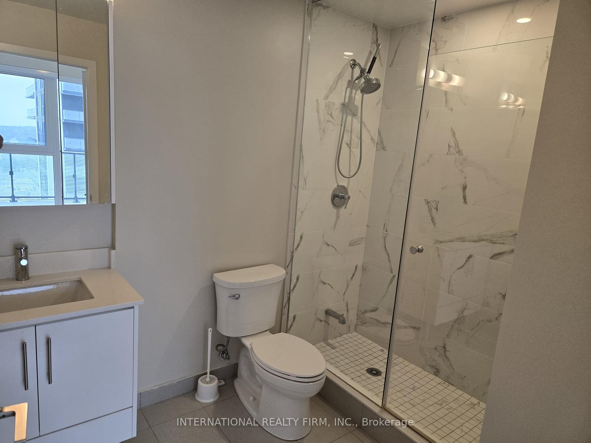 Photo 8 of Unit 1807, 95 Oneida Crescent, Richmond Hill, Langstaff — HOMEH