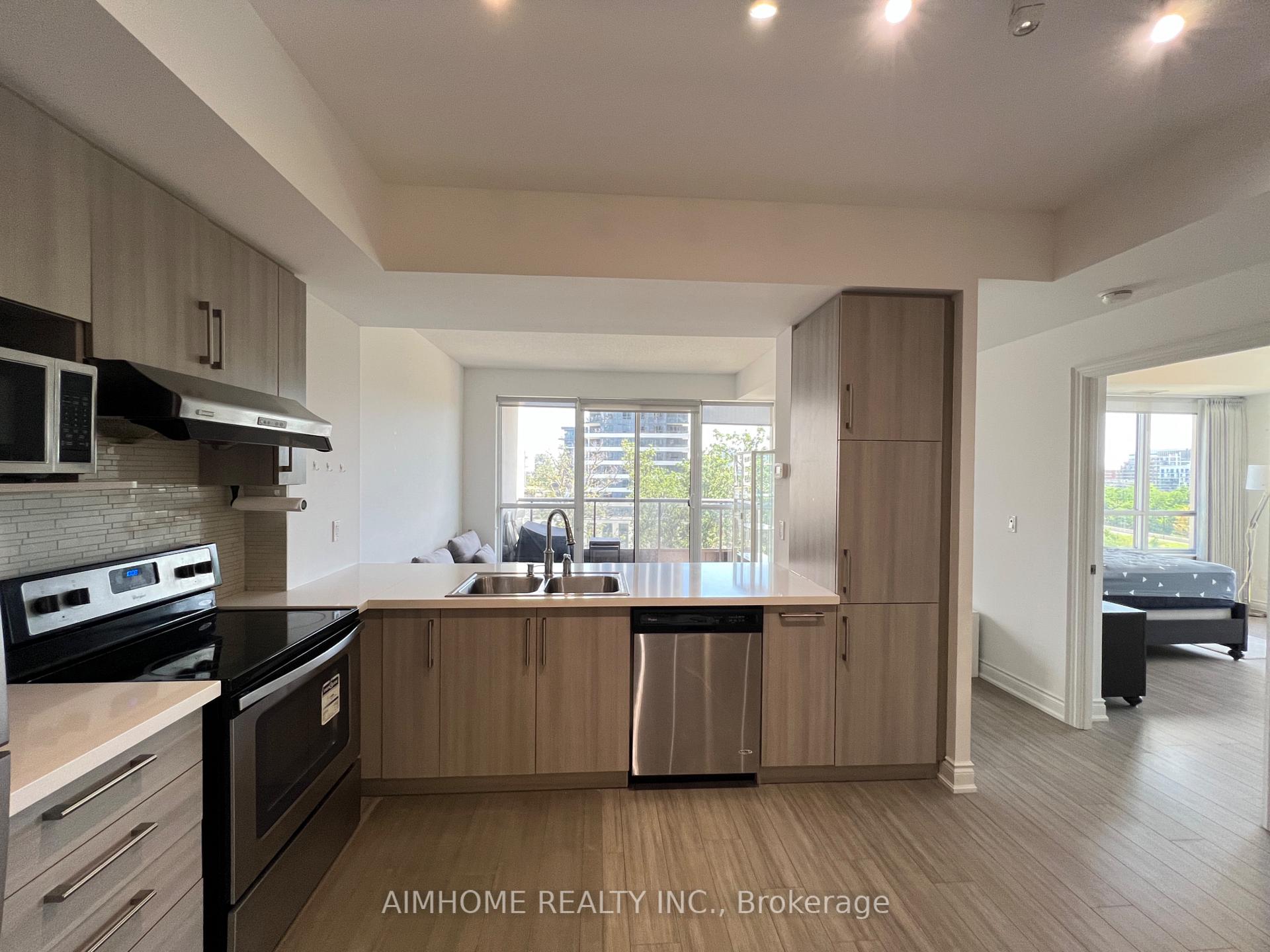 Photo 4 of Unit 608, 38 Cedarland Drive, Markham, Unionville — HOMEH