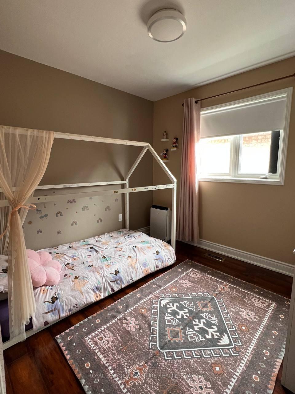 Photo 11 of 61 Kalmar Crescent, Richmond Hill, Oak Ridges — HOMEH