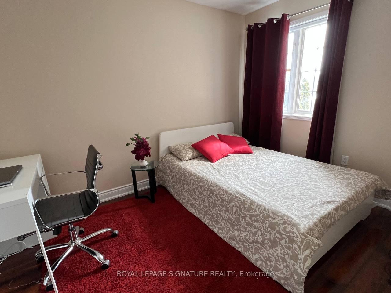 Photo 12 of 61 Kalmar Crescent, Richmond Hill, Oak Ridges — HOMEH