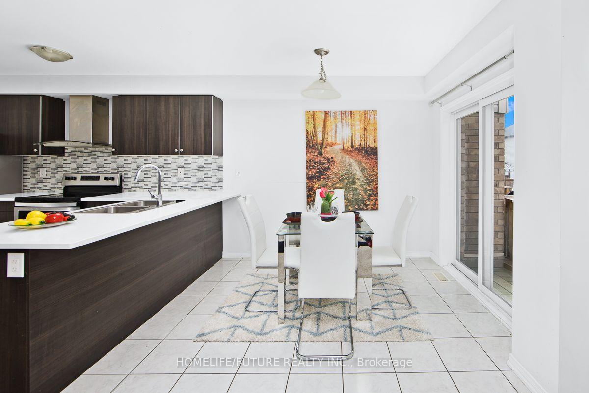 Photo 8 of 33 Cole Crescent, Brantford, Empire South — HOMEH
