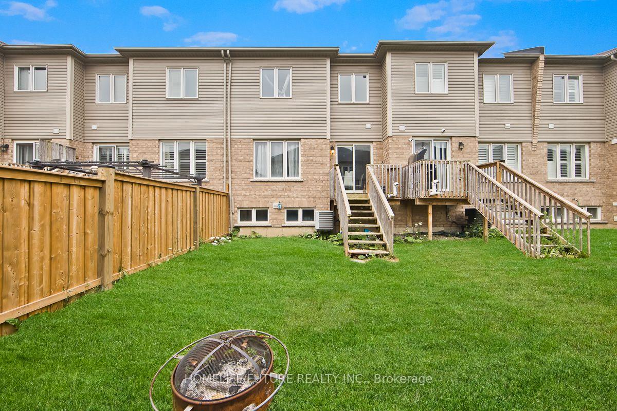 Photo 17 of 33 Cole Crescent, Brantford, Empire South — HOMEH