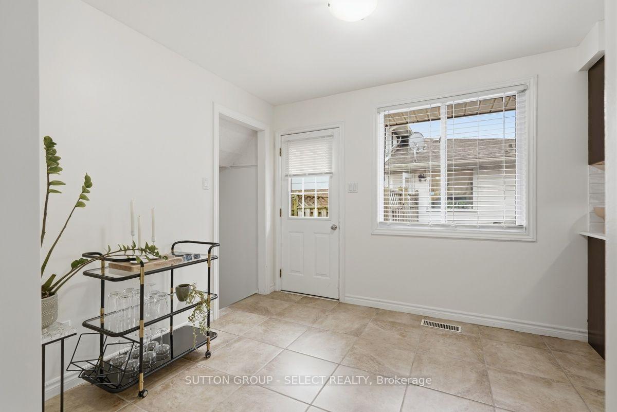 Photo 7 of 1330 Blanchard Road, London, North I — HOMEH