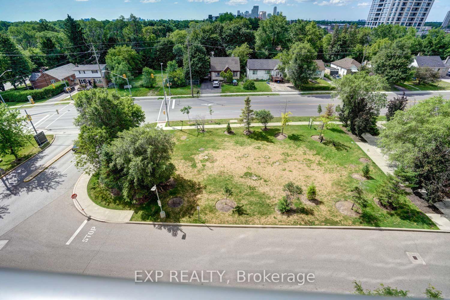 Photo 14 of Unit 619, 7167 Yonge Street, Markham, Grandview — HOMEH