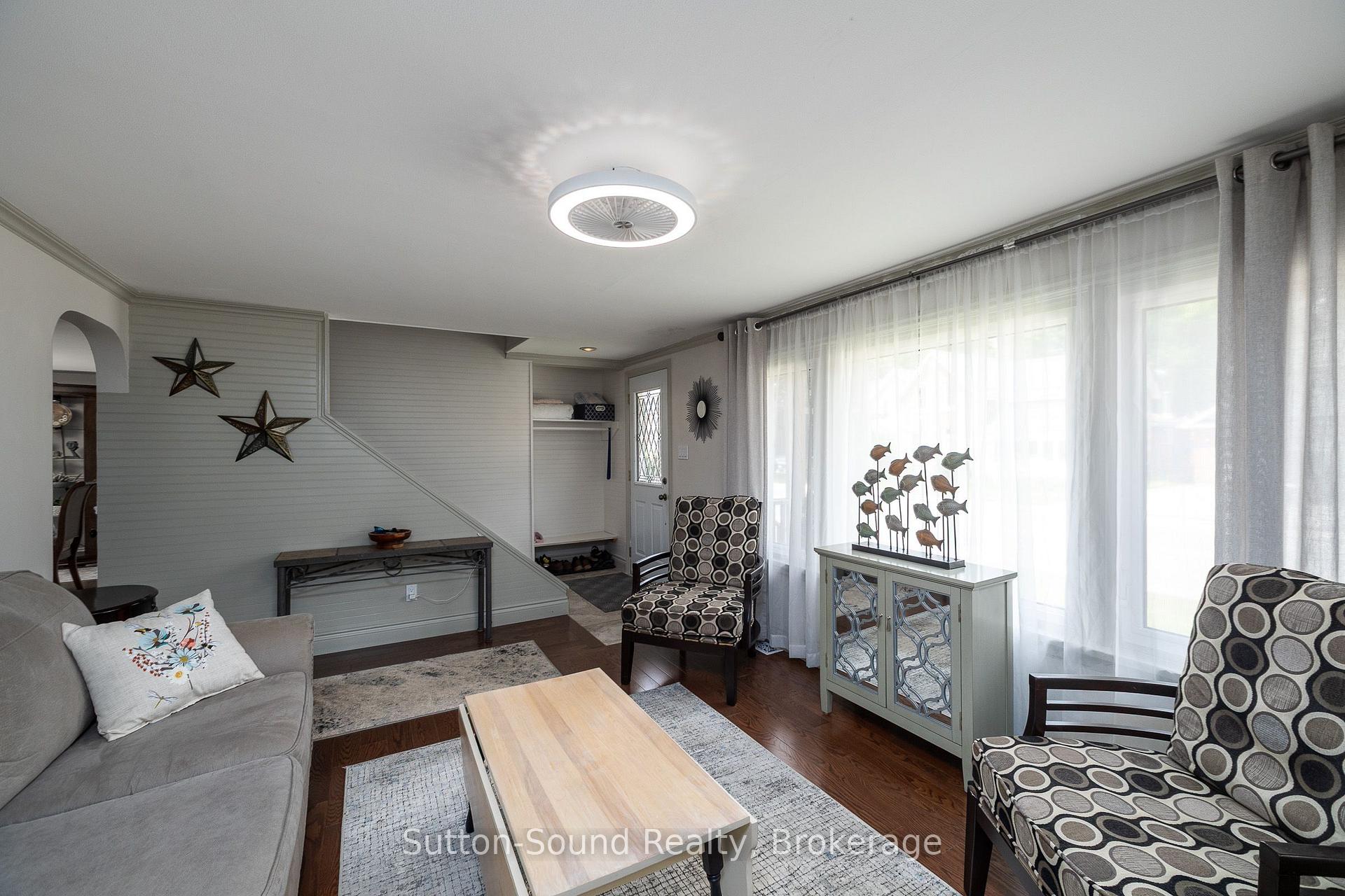 Photo 5 of 535 9th Street W, Owen Sound — HOMEH