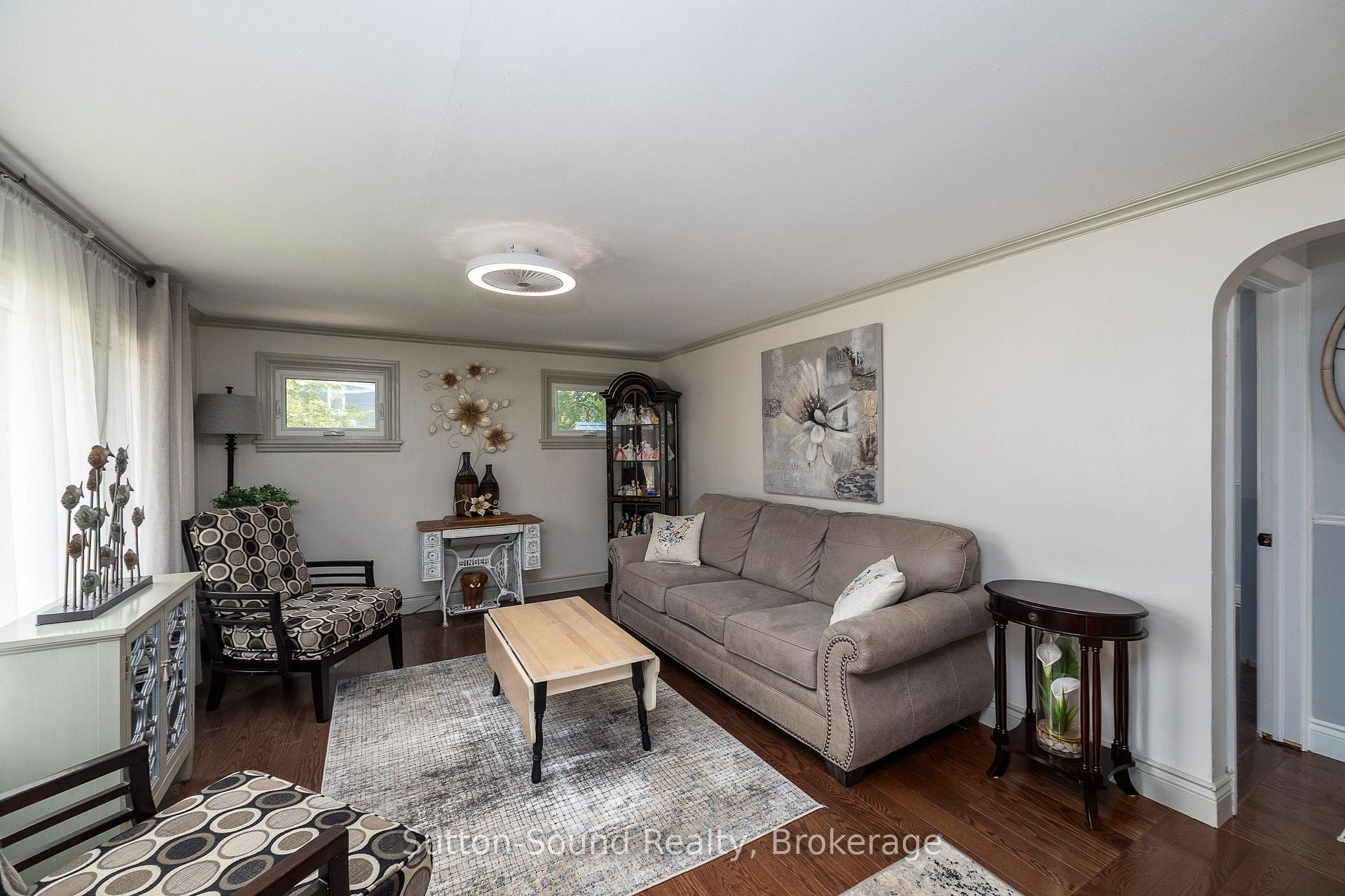 Photo 7 of 535 9th Street W, Owen Sound — HOMEH