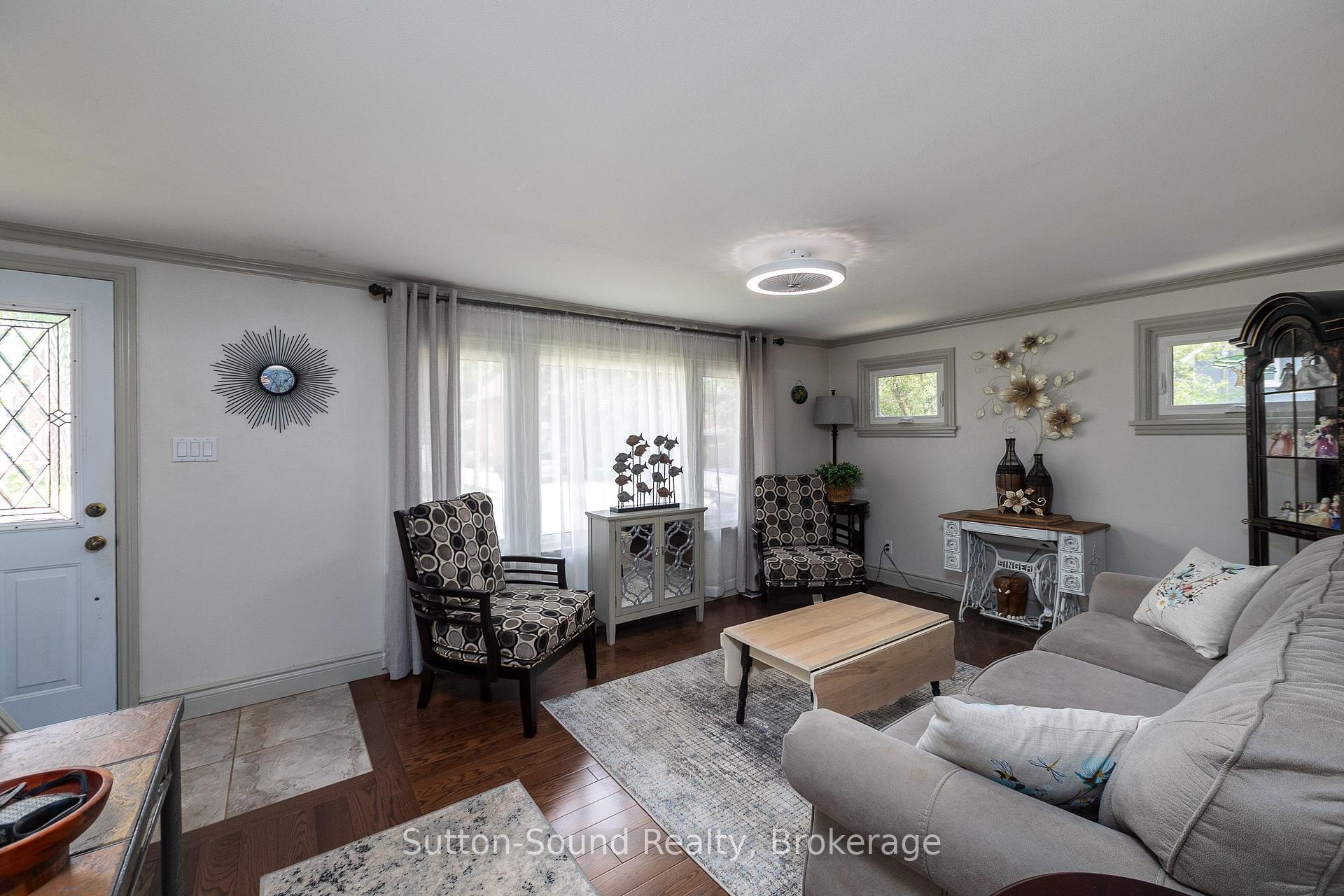 Photo 8 of 535 9th Street W, Owen Sound — HOMEH
