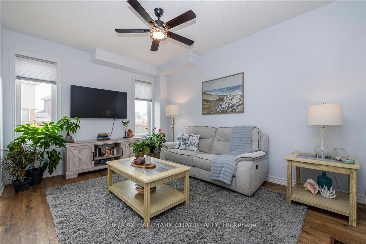 Photo 4 of 27 Blanchard Crescent, Essa, Angus — HOMEH
