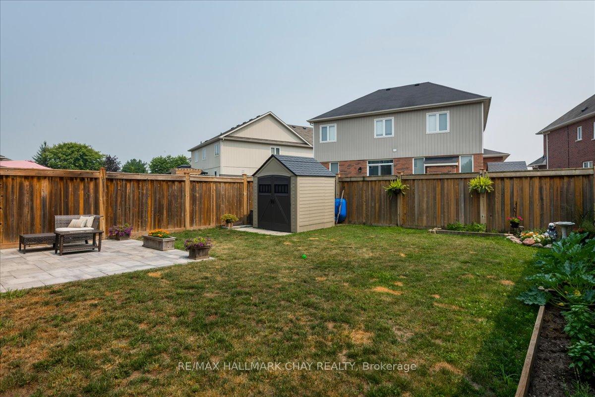 Photo 16 of 27 Blanchard Crescent, Essa, Angus — HOMEH
