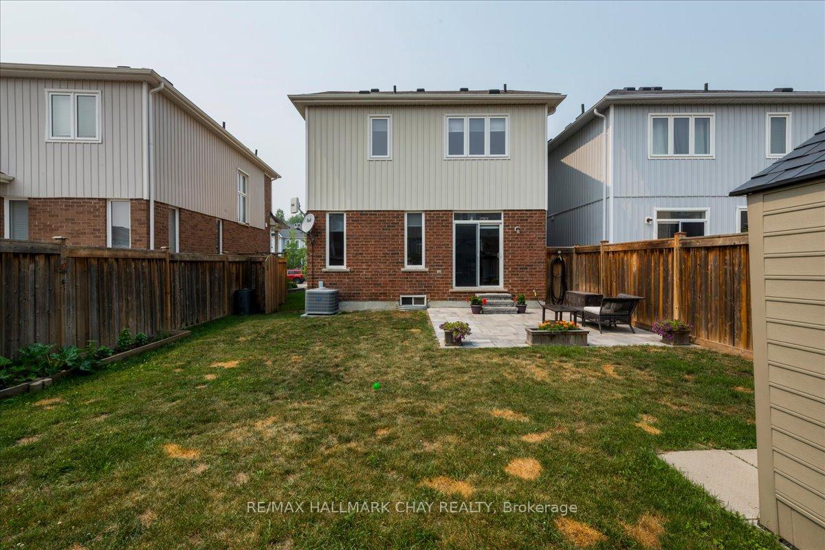 Photo 18 of 27 Blanchard Crescent, Essa, Angus — HOMEH