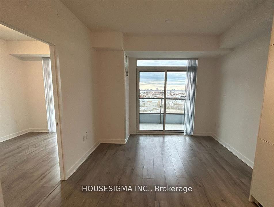 Photo 7 of Unit 1011, 60 Honeycrisp Crescent, Vaughan, Vaughan Corporate Centre — HOMEH