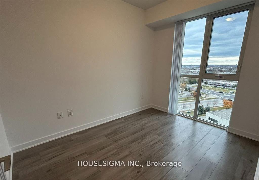 Photo 11 of Unit 1011, 60 Honeycrisp Crescent, Vaughan, Vaughan Corporate Centre — HOMEH