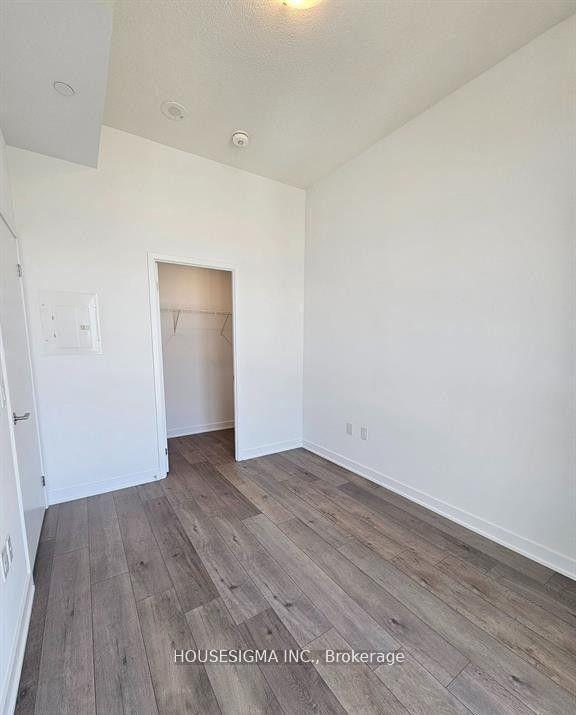 Photo 13 of Unit 1011, 60 Honeycrisp Crescent, Vaughan, Vaughan Corporate Centre — HOMEH
