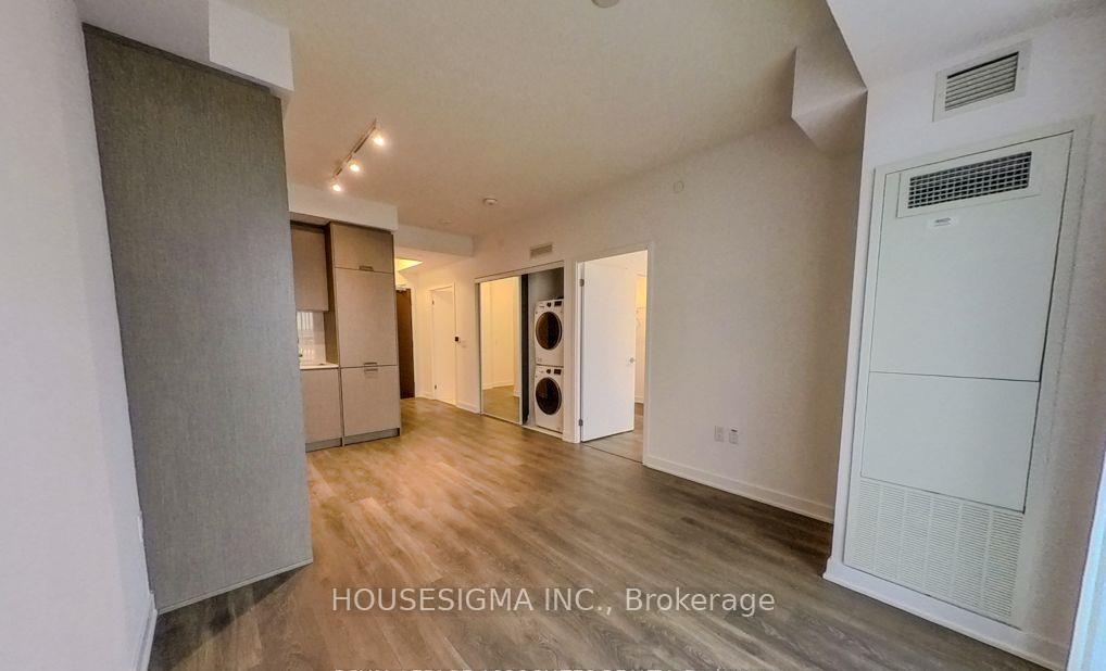 Photo 15 of Unit 1011, 60 Honeycrisp Crescent, Vaughan, Vaughan Corporate Centre — HOMEH