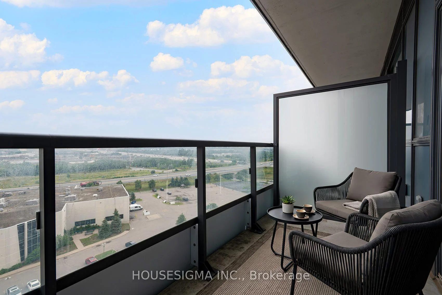Photo 43 of Unit 1011, 60 Honeycrisp Crescent, Vaughan, Vaughan Corporate Centre — HOMEH