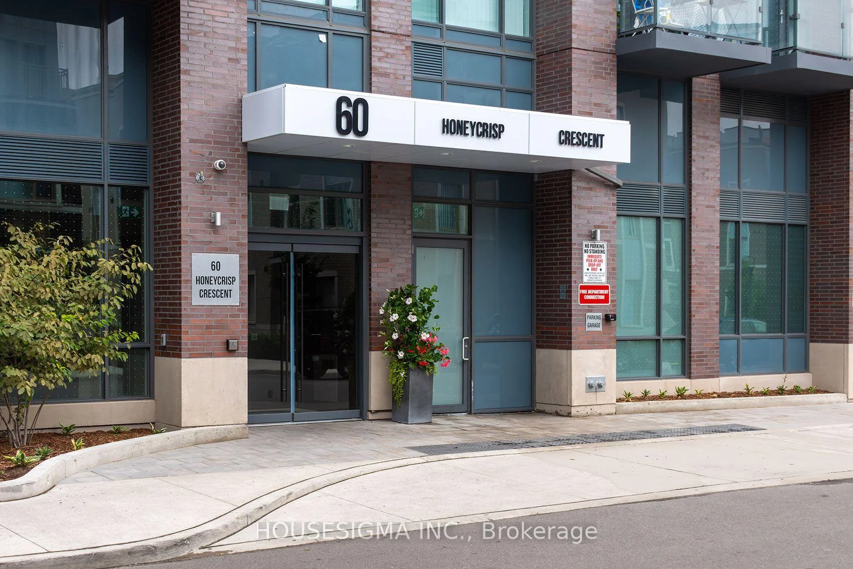 Photo 49 of Unit 1011, 60 Honeycrisp Crescent, Vaughan, Vaughan Corporate Centre — HOMEH