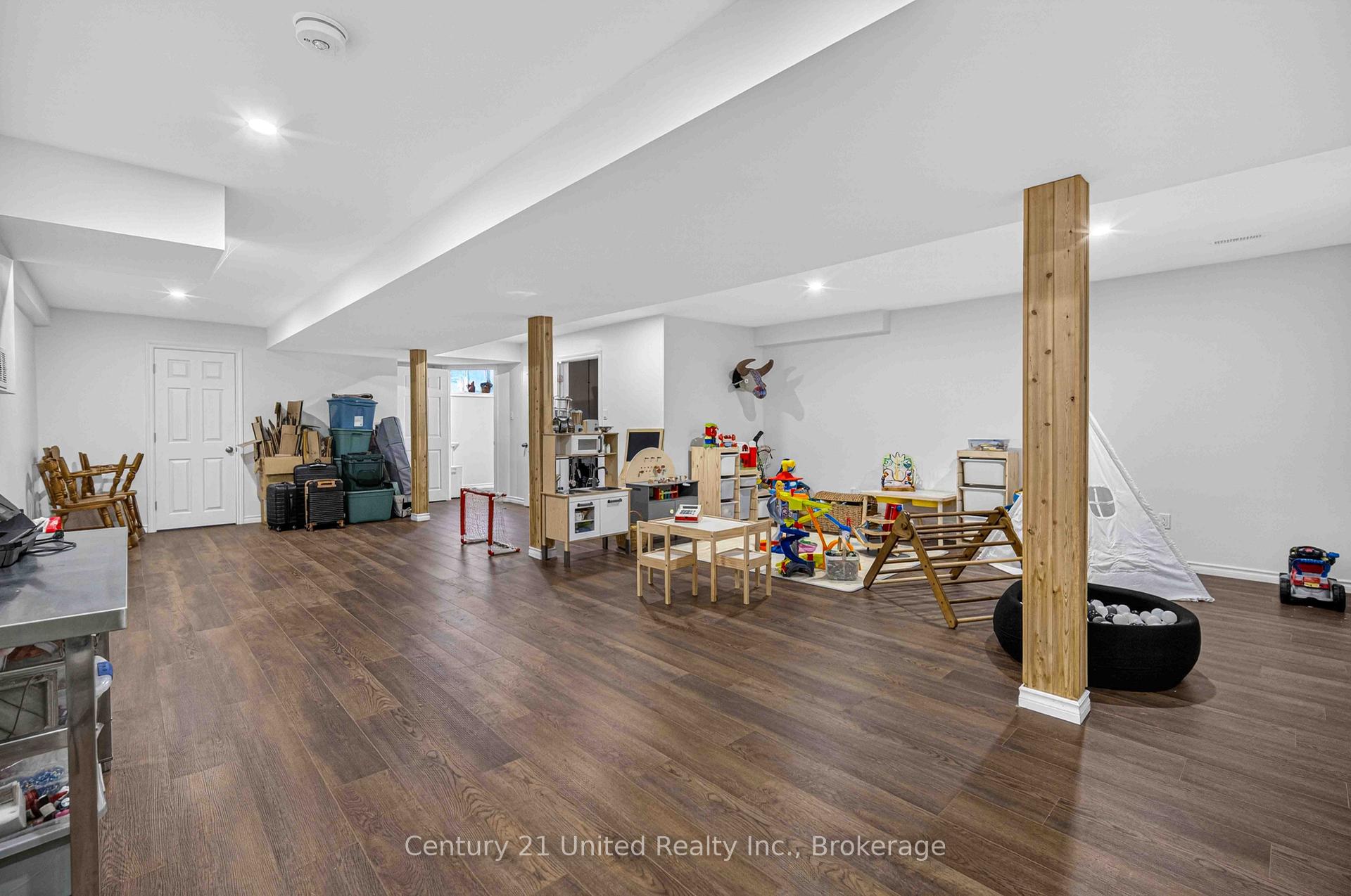 Photo 20 of 2403 Upper Chemung Drive, Selwyn — HOMEH
