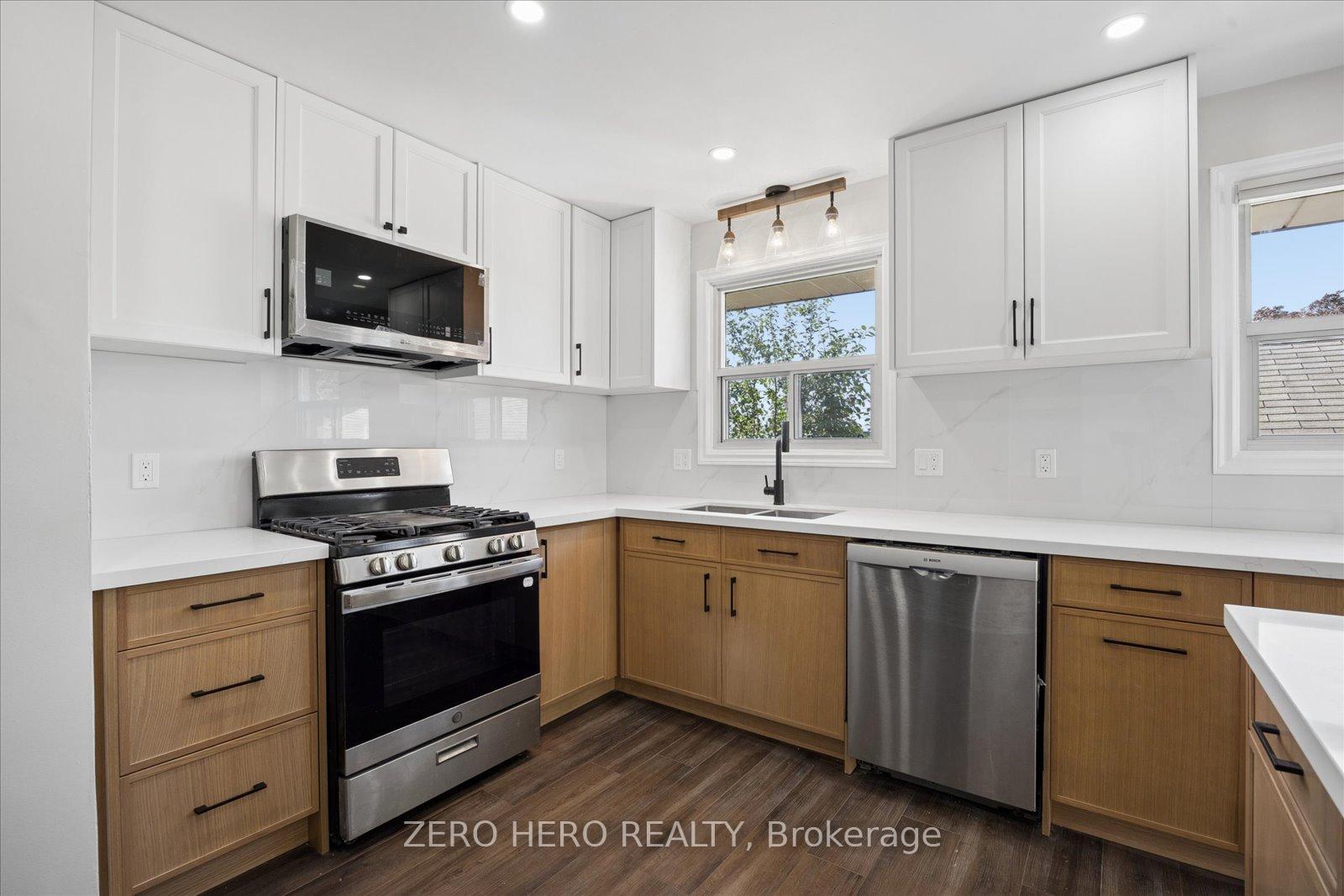 Photo 10 of 49 Rosehill Boulevard, Oshawa, McLaughlin — HOMEH