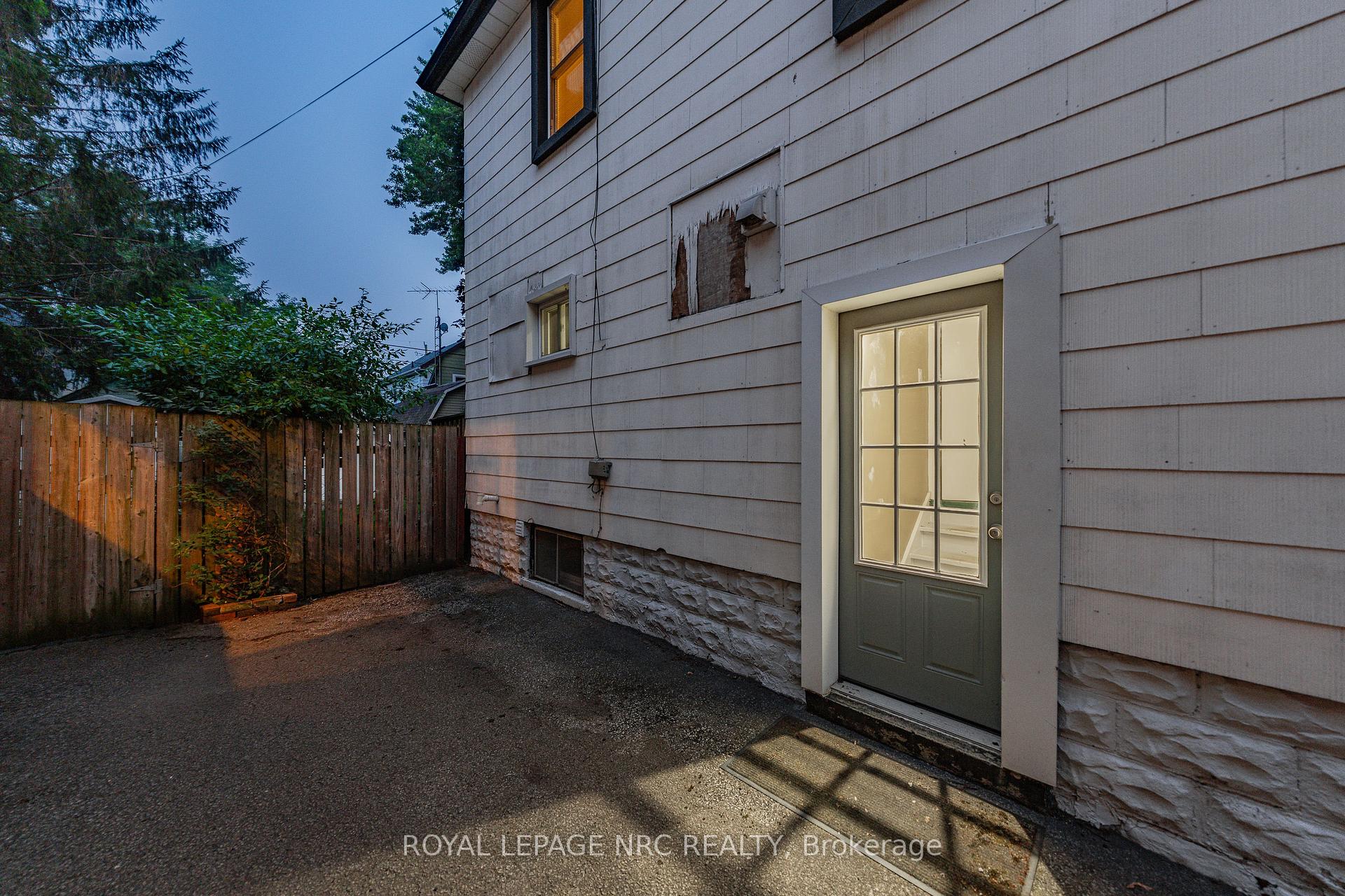 Photo 30 of 88 Chaplin Avenue, St. Catharines, Downtown — HOMEH