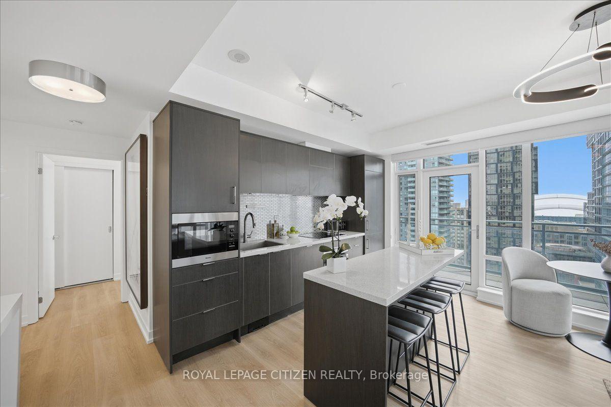 Photo 11 of Unit 1911, 21 Widmer Street, Toronto, Waterfront Communities — HOMEH