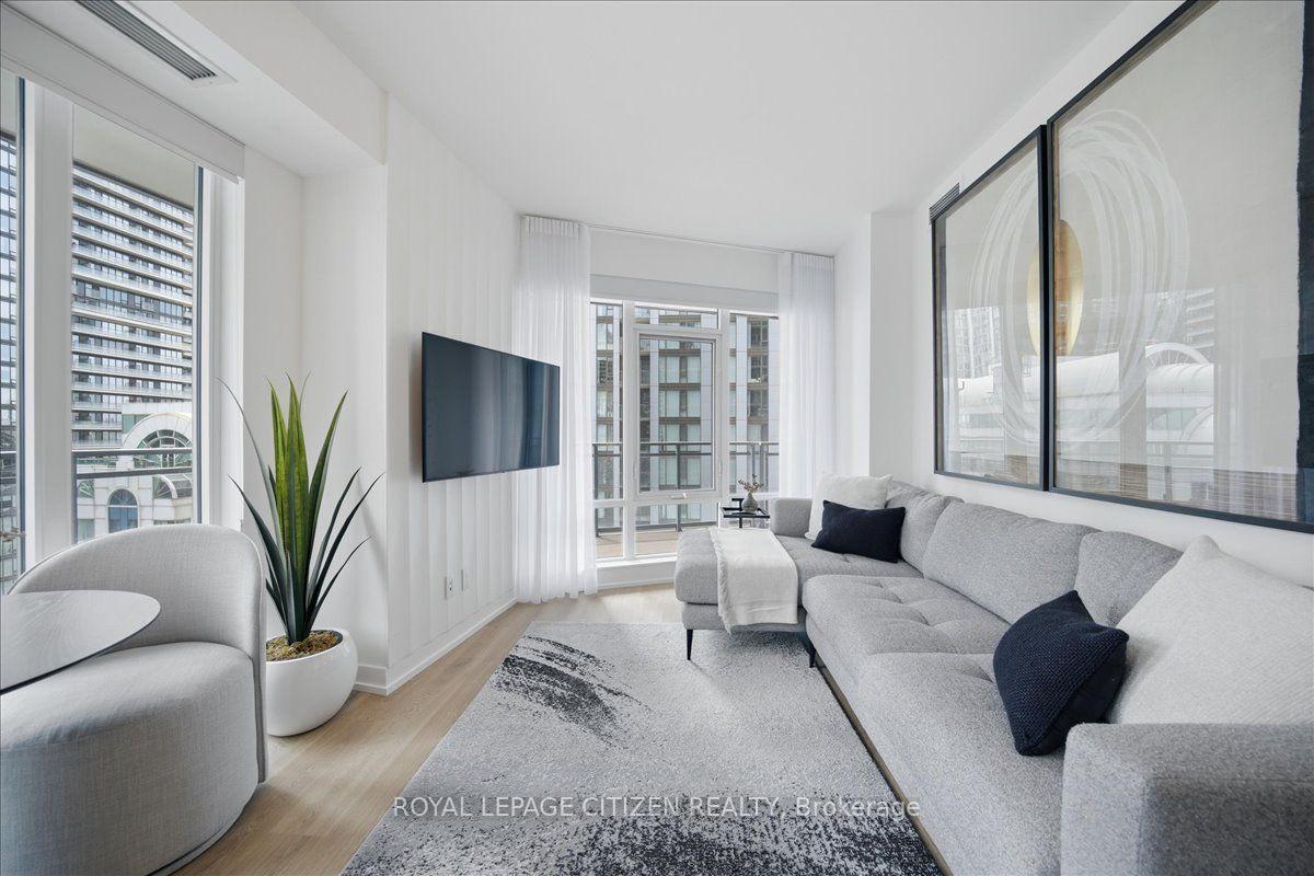 Photo 14 of Unit 1911, 21 Widmer Street, Toronto, Waterfront Communities — HOMEH
