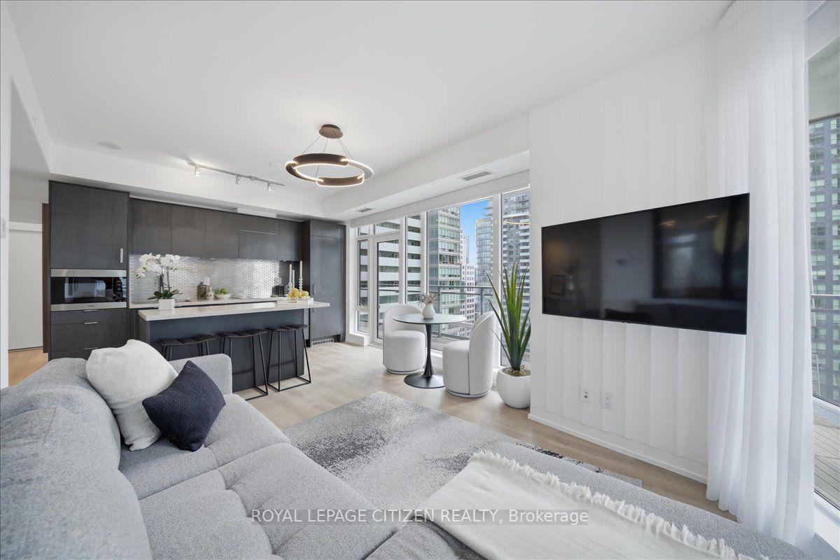 Photo 18 of Unit 1911, 21 Widmer Street, Toronto, Waterfront Communities — HOMEH