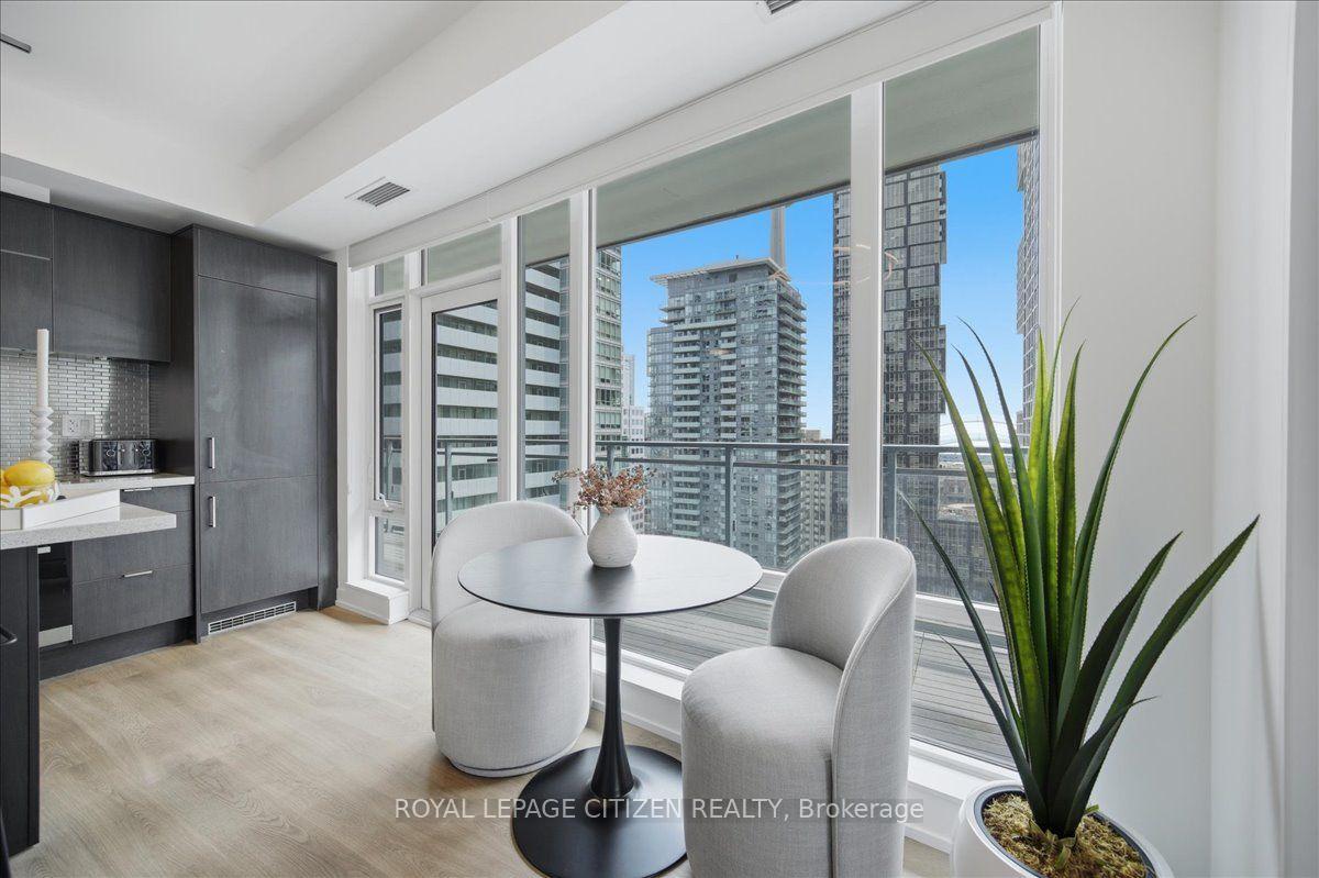 Photo 19 of Unit 1911, 21 Widmer Street, Toronto, Waterfront Communities — HOMEH