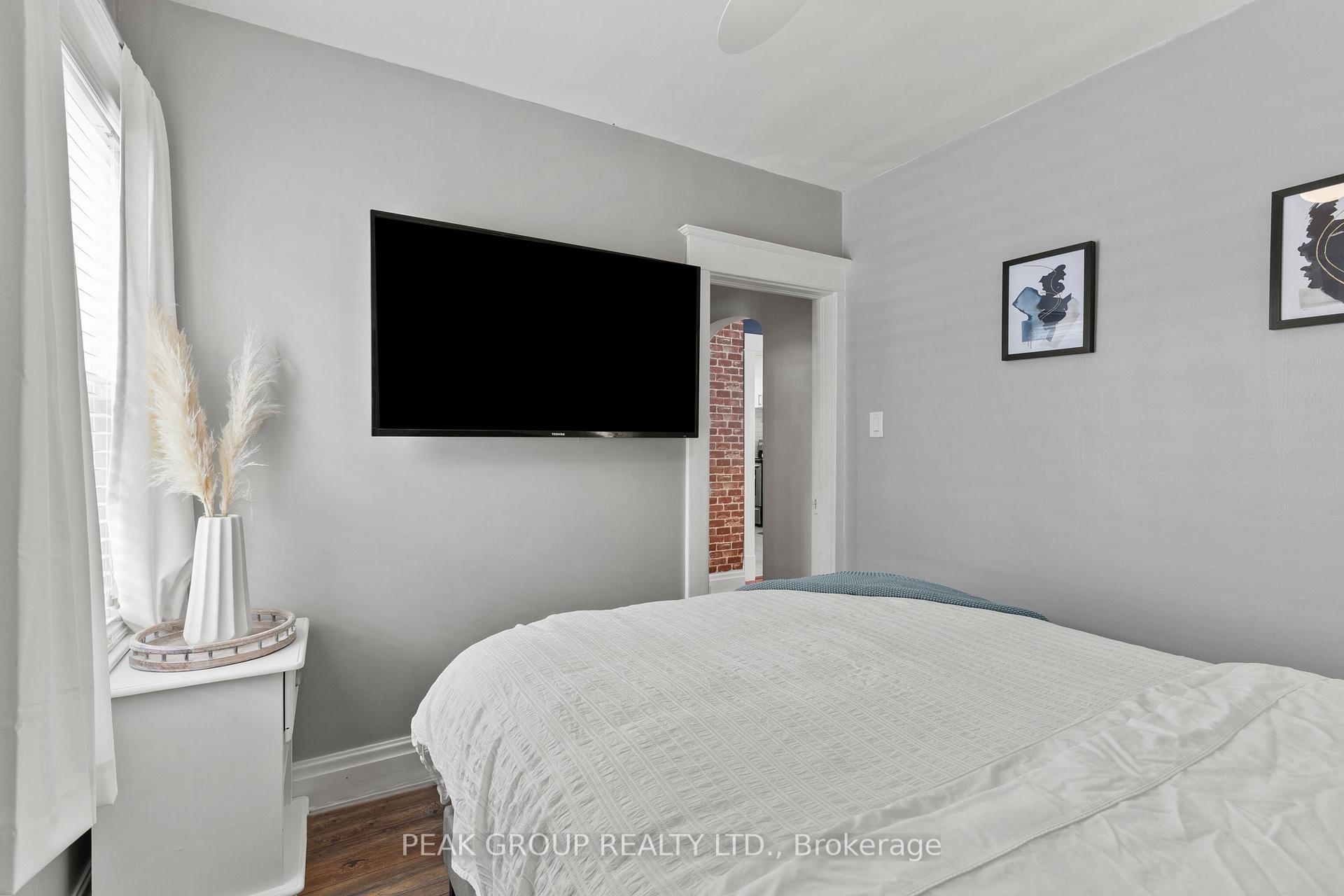Photo 17 of 44 Richmond Avenue, St. Catharines, E. Chester — HOMEH