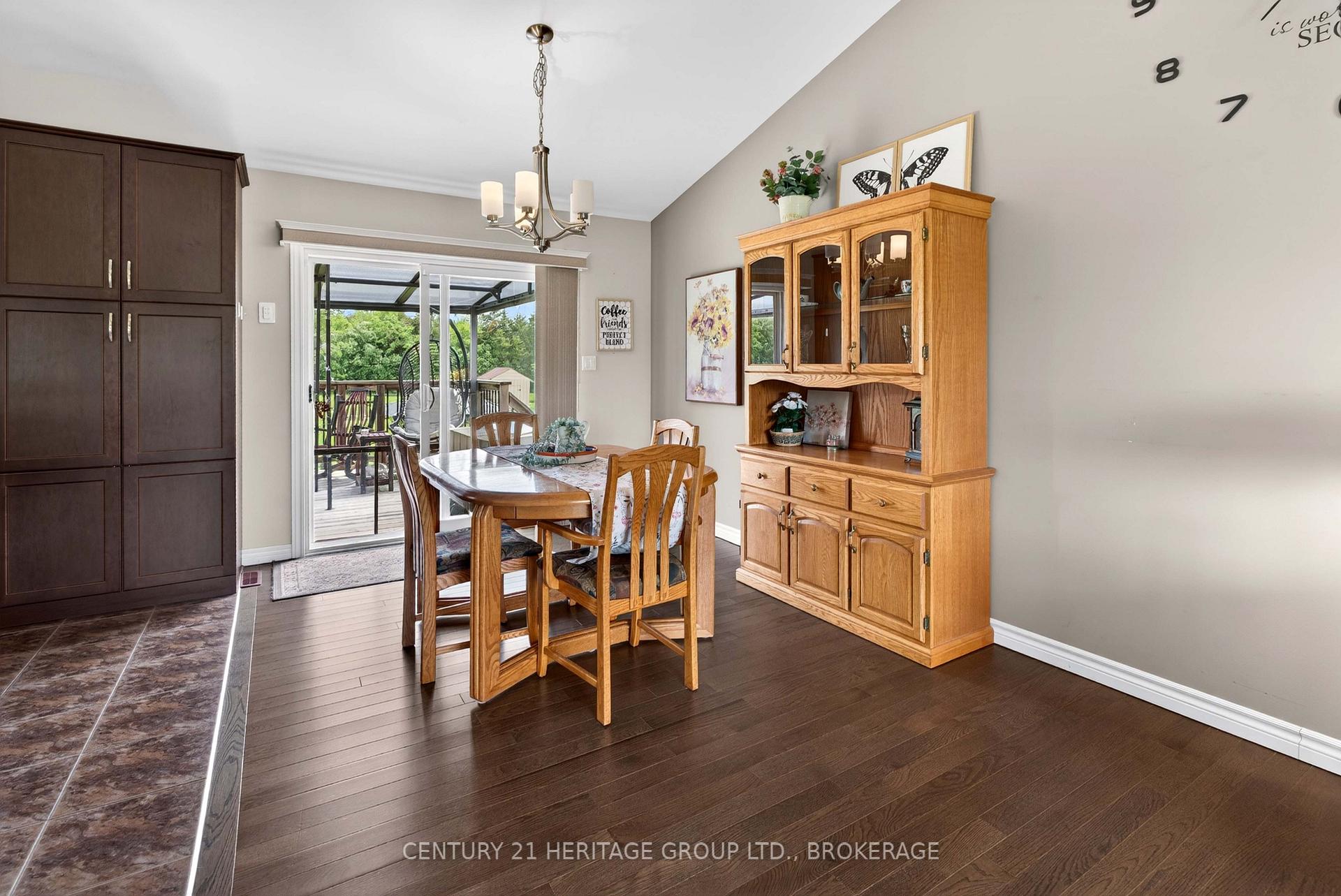 Photo 8 of 4786 North Shore Crescent, Frontenac, Frontenac South — HOMEH