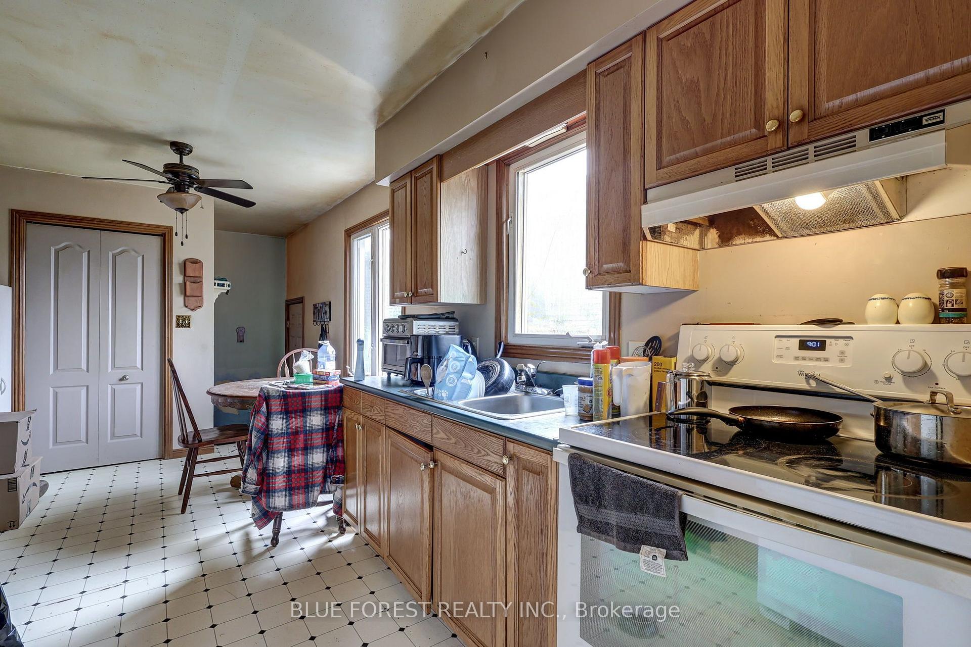 Photo 5 of 37 Melanie Drive, Aylmer — HOMEH
