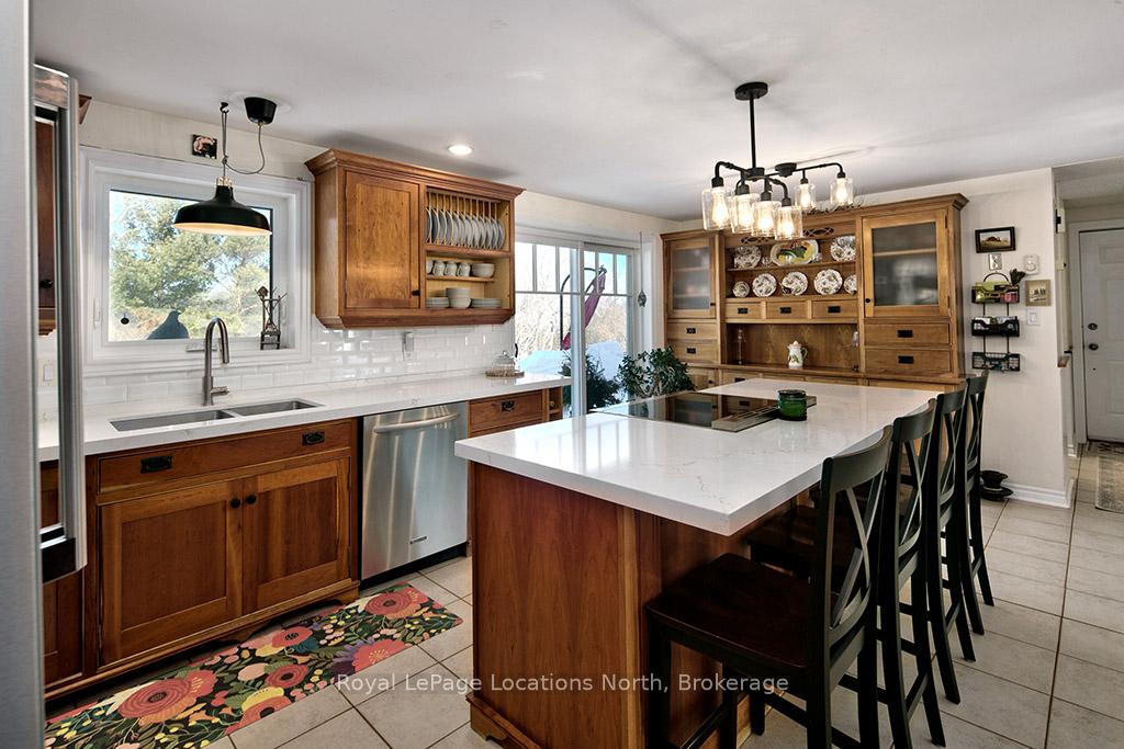 Photo 11 of 248 St. Vincent Crescent, Meaford — HOMEH
