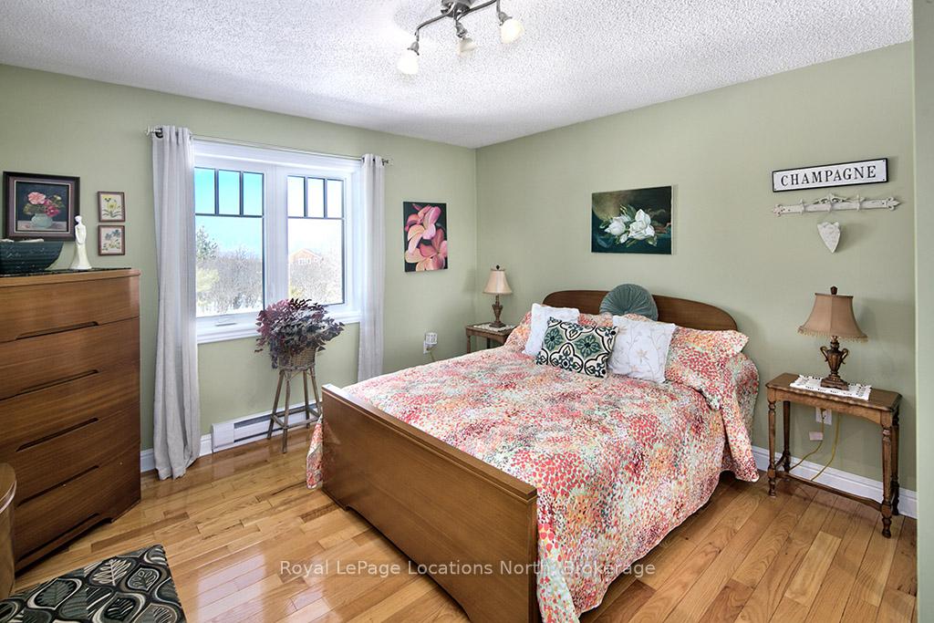 Photo 18 of 248 St. Vincent Crescent, Meaford — HOMEH