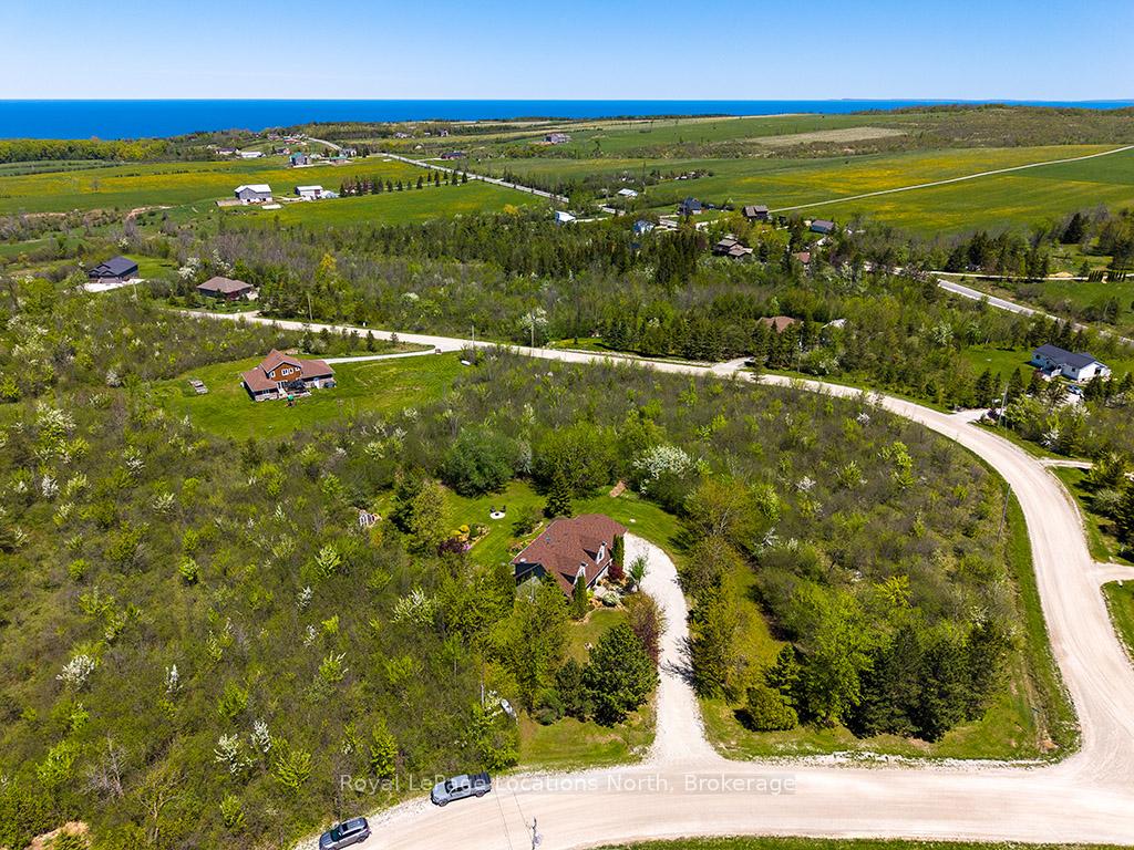 Photo 23 of 248 St. Vincent Crescent, Meaford — HOMEH