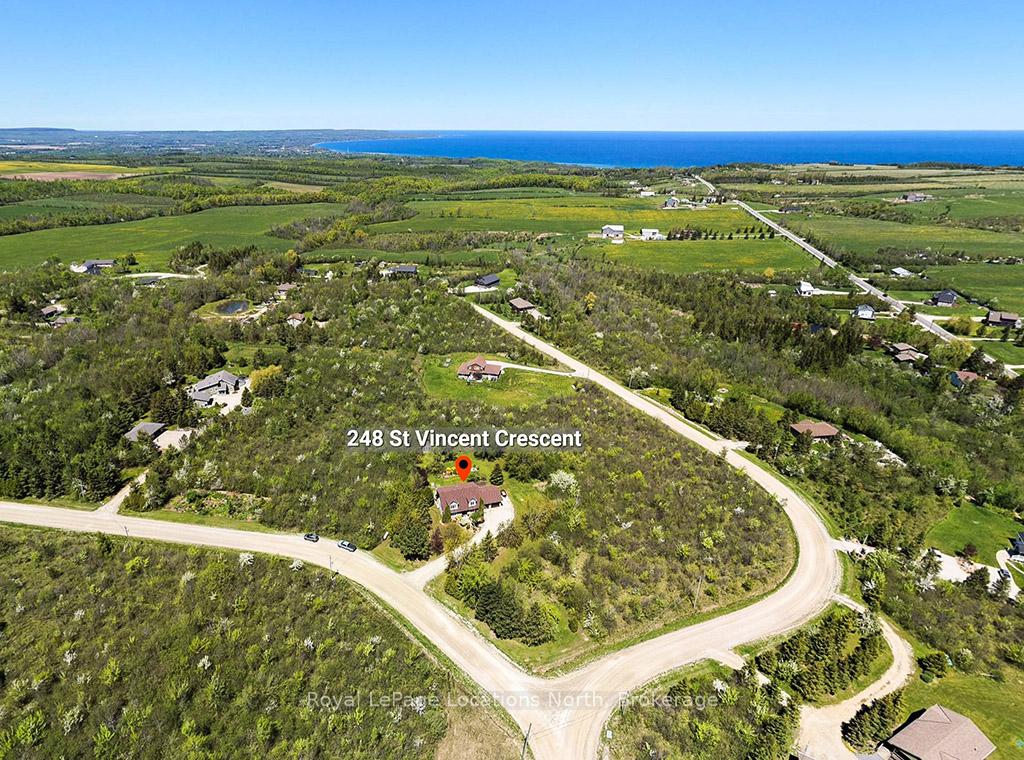 Photo 24 of 248 St. Vincent Crescent, Meaford — HOMEH