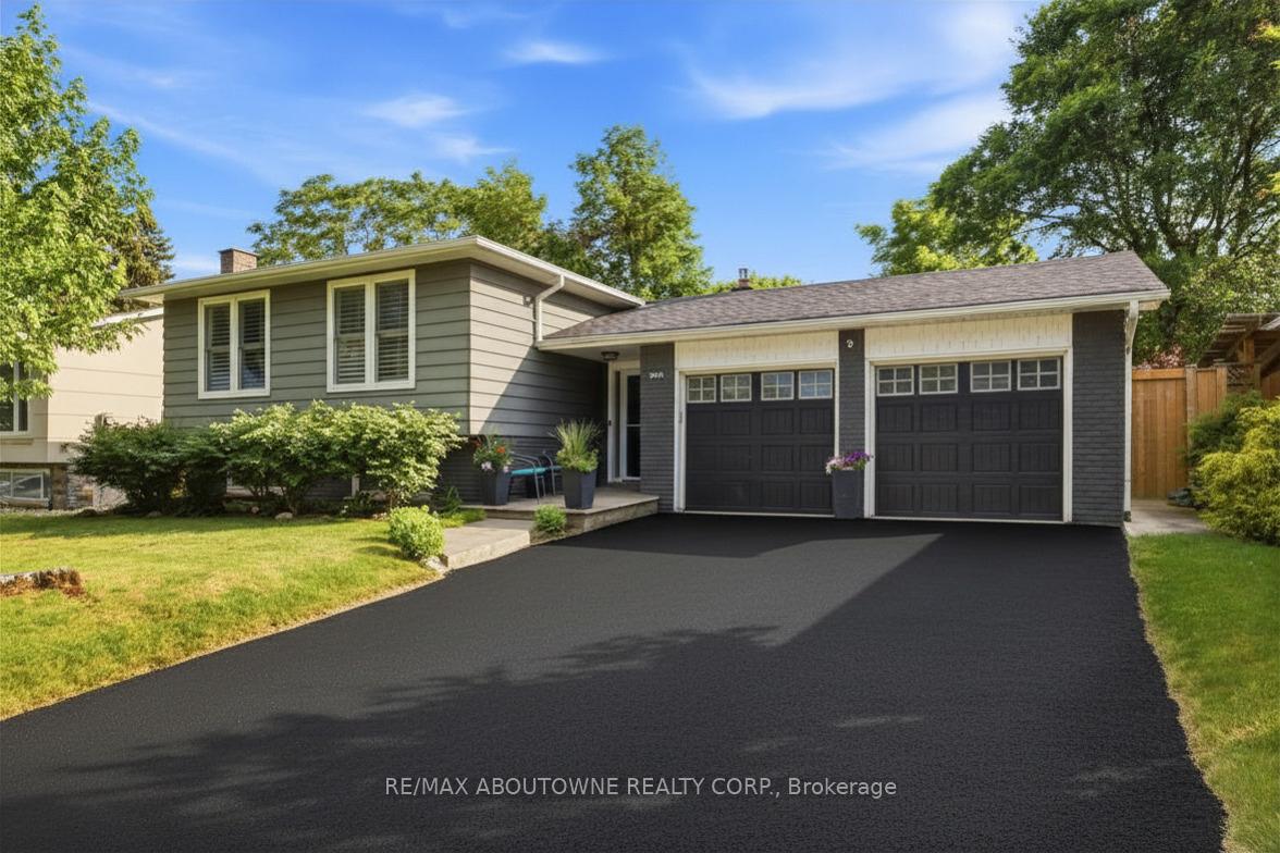 Front of 2501 Yarmouth Crescent