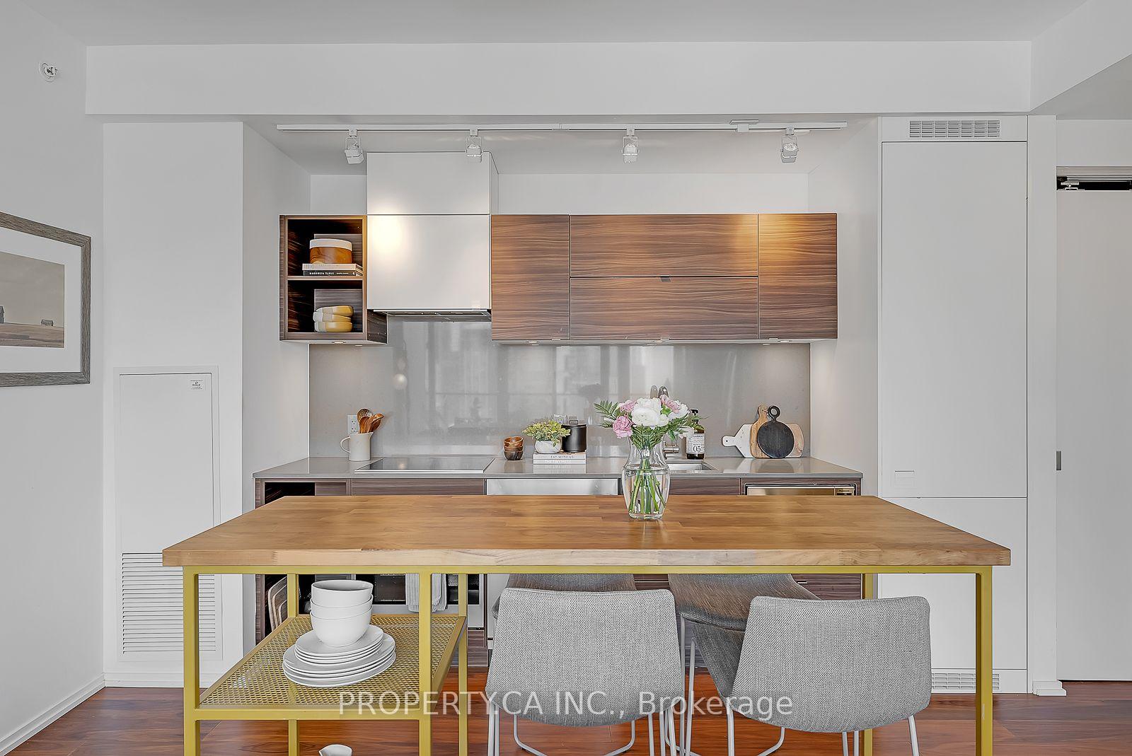 Photo 7 of Unit 2309, 125 Peter Street, Toronto, Waterfront Communities — HOMEH