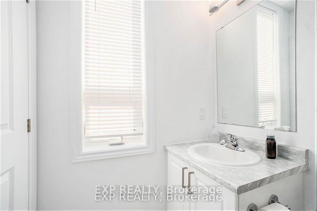 Photo 22 of Unit H, 70 Jaguar Private, Ottawa, Kanata - Emerald Meadows/Trailwest — HOMEH