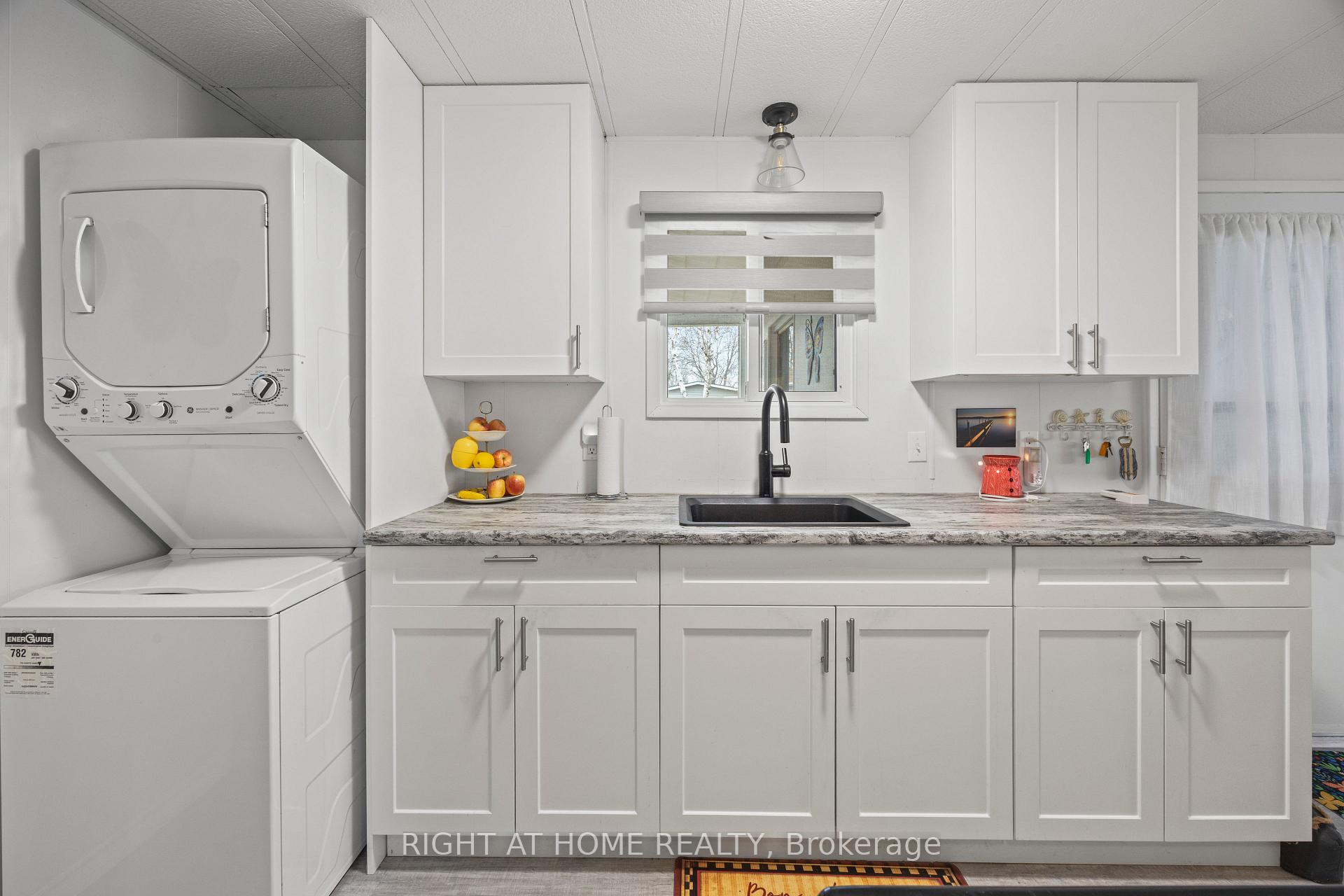 Photo 15 of 264 Highland Springs, South Huron, Stephen — HOMEH