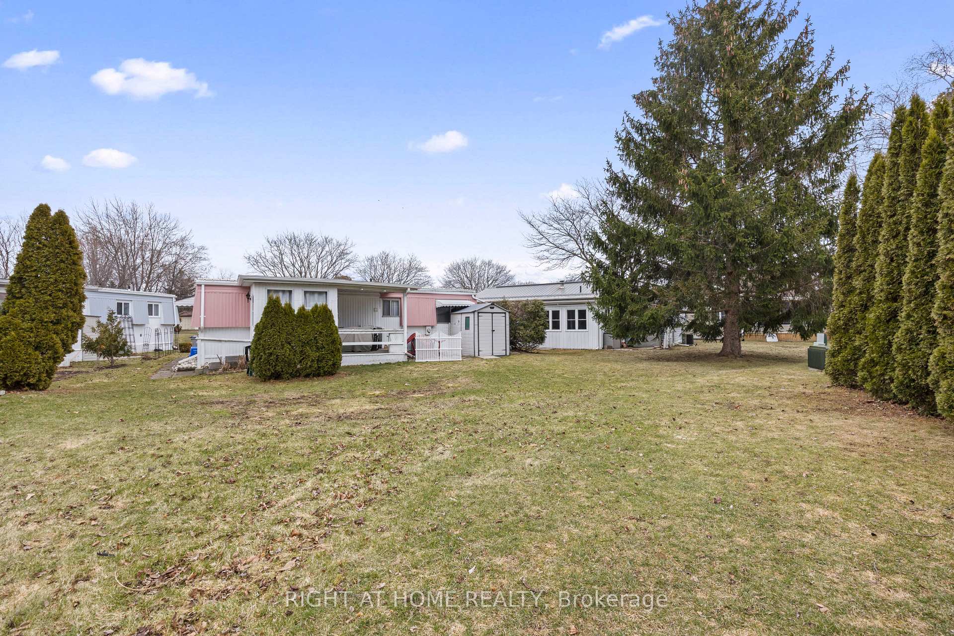 Photo 26 of 264 Highland Springs, South Huron, Stephen — HOMEH