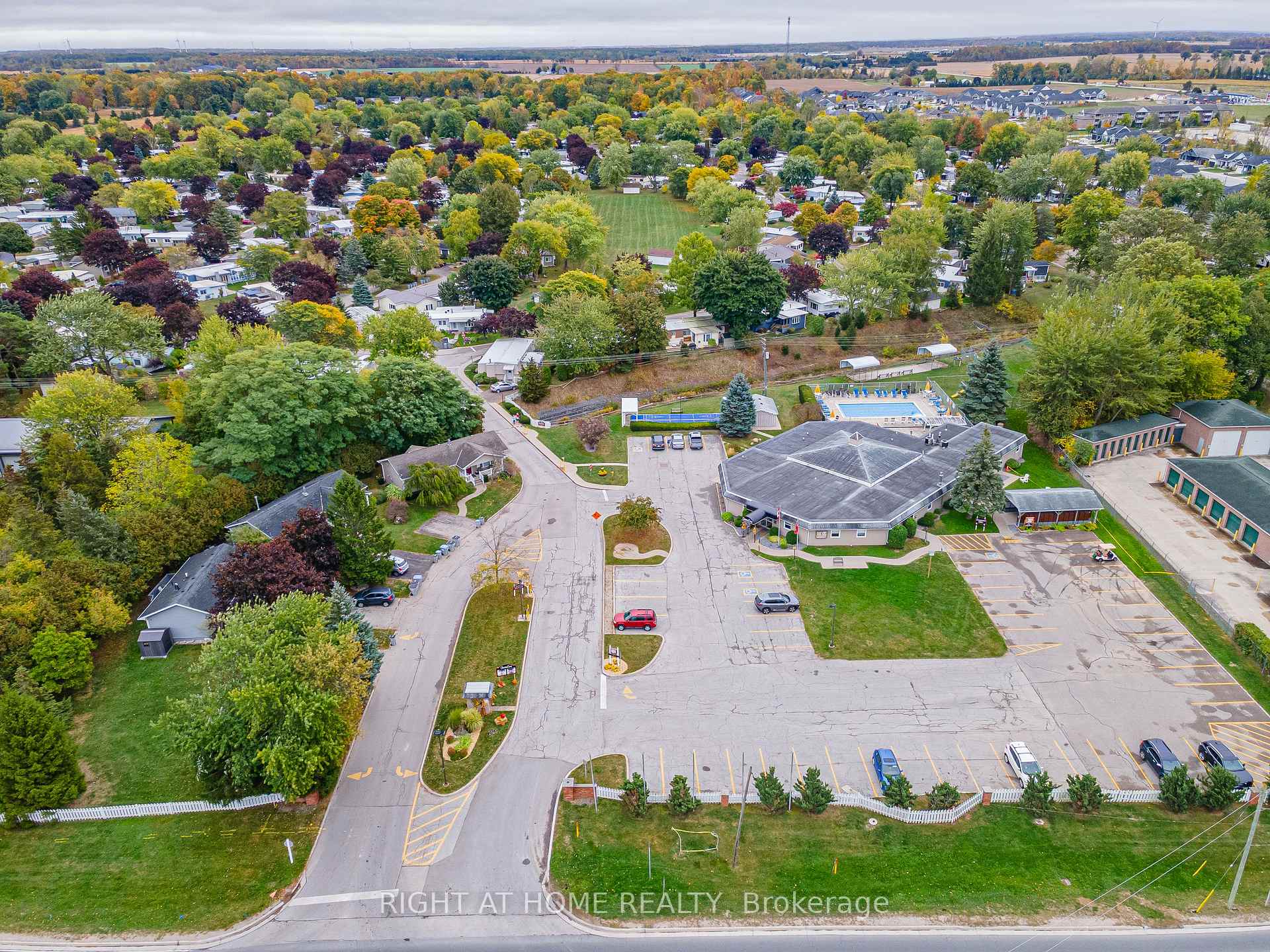 Photo 30 of 264 Highland Springs, South Huron, Stephen — HOMEH
