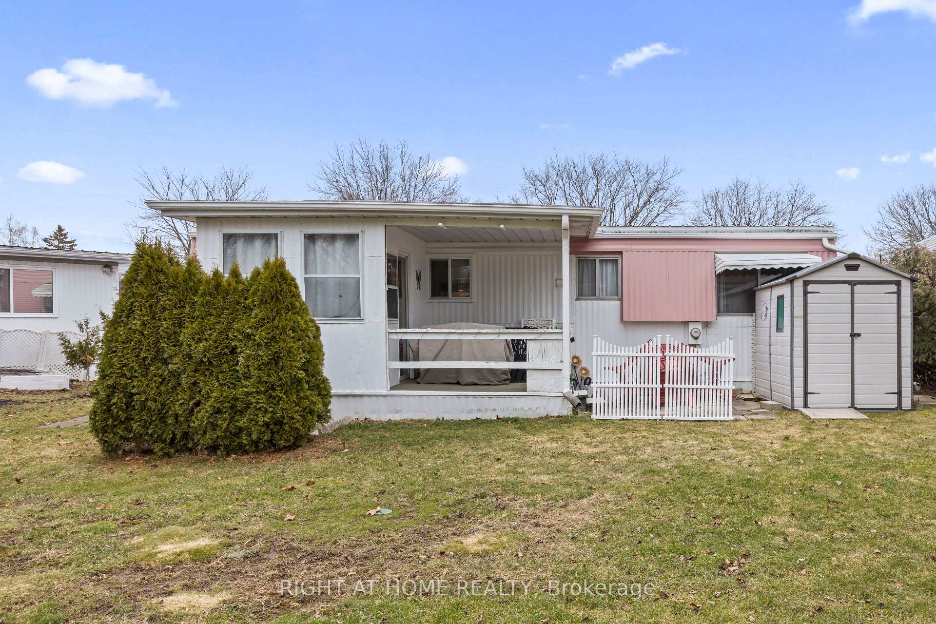 Photo 36 of 264 Highland Springs, South Huron, Stephen — HOMEH