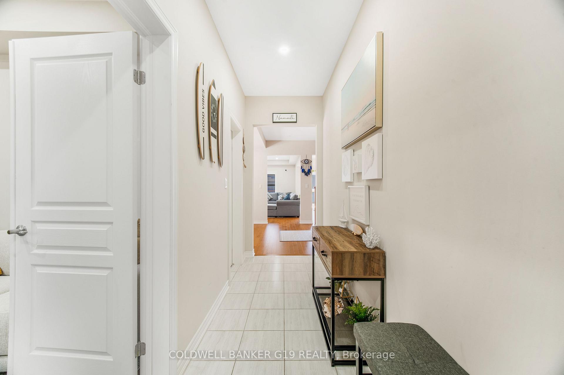 Photo 10 of 14 Riley Avenue, Pelham, Fonthill — HOMEH