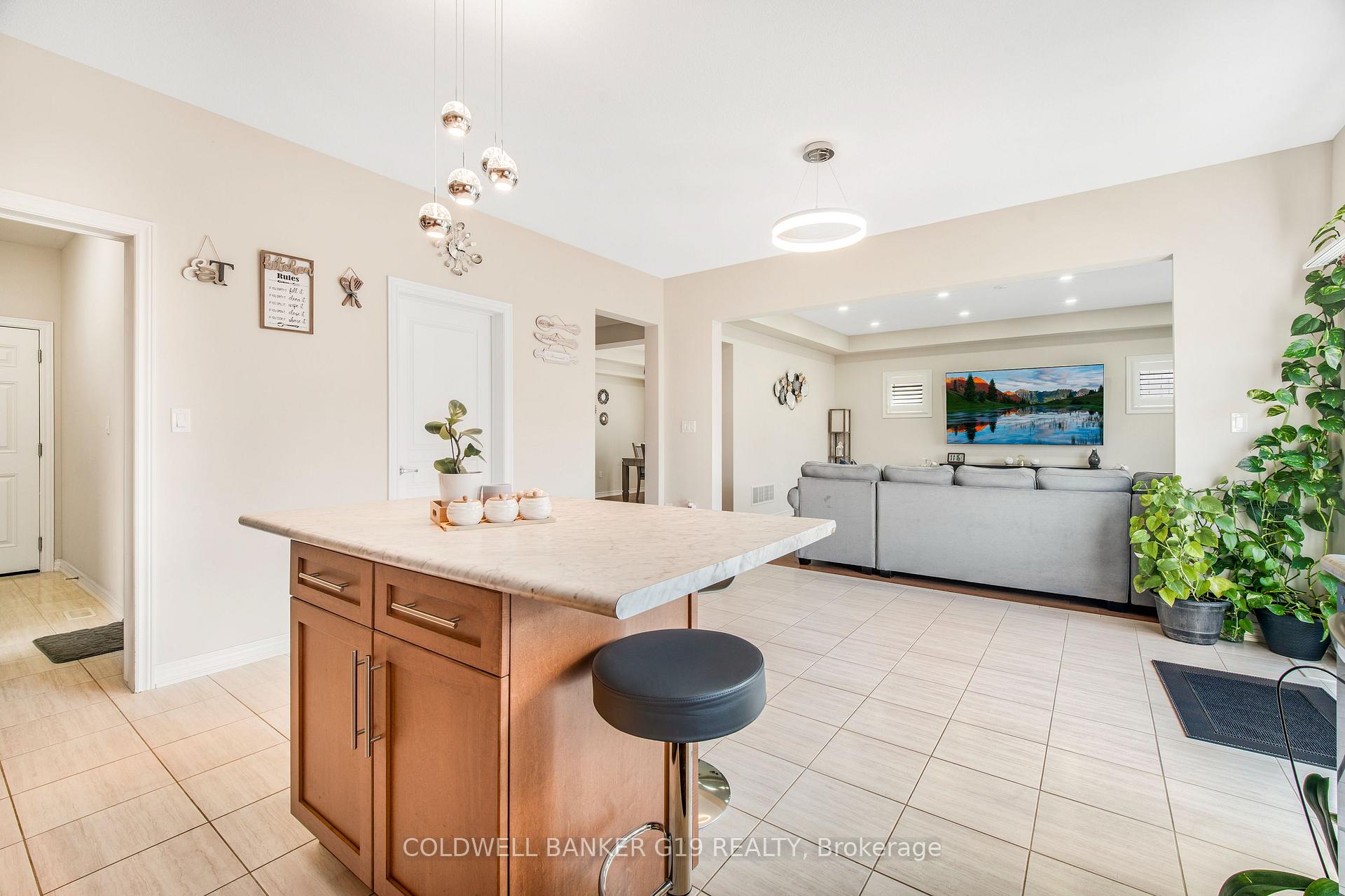 Photo 21 of 14 Riley Avenue, Pelham, Fonthill — HOMEH