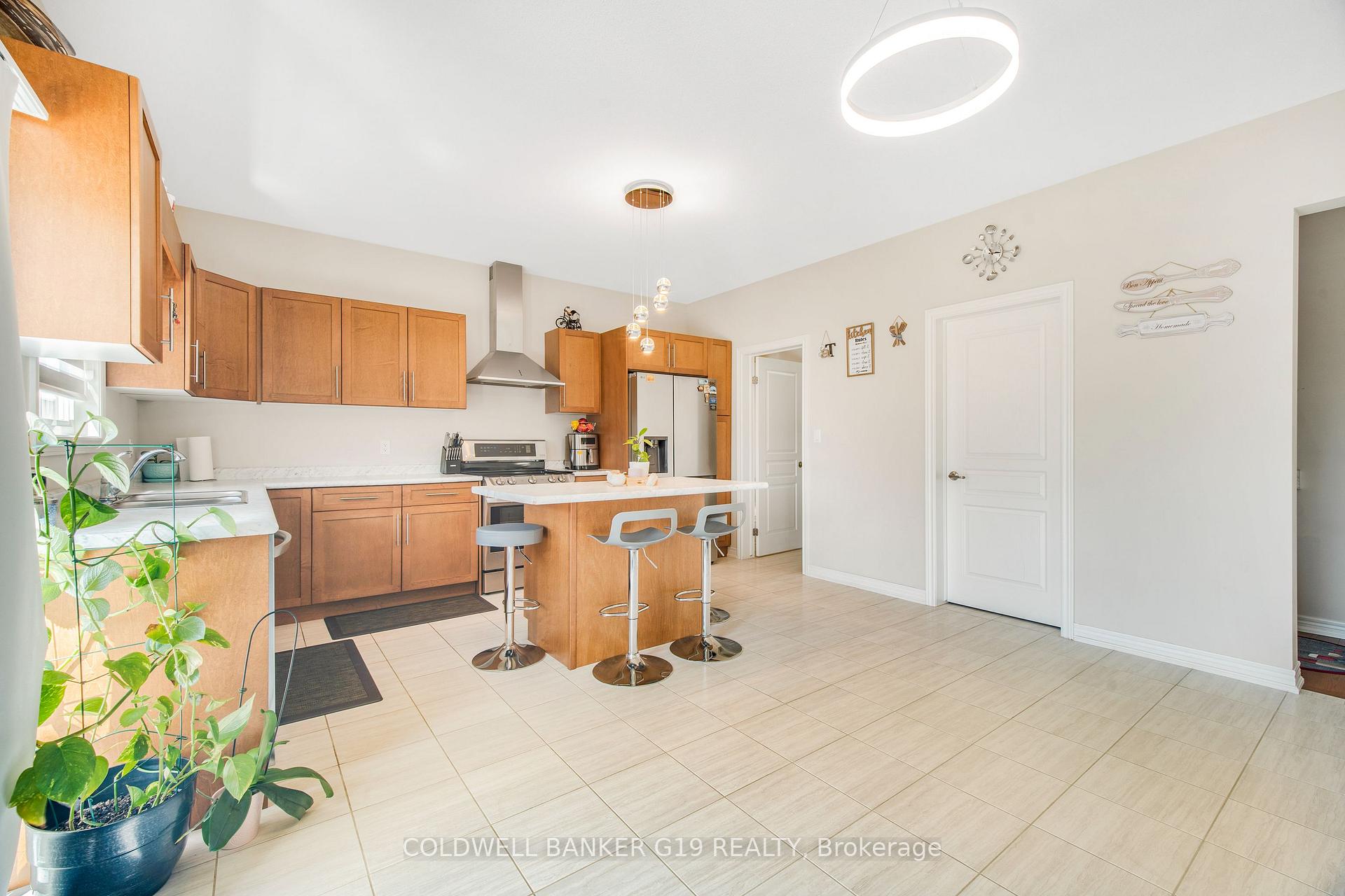 Photo 22 of 14 Riley Avenue, Pelham, Fonthill — HOMEH