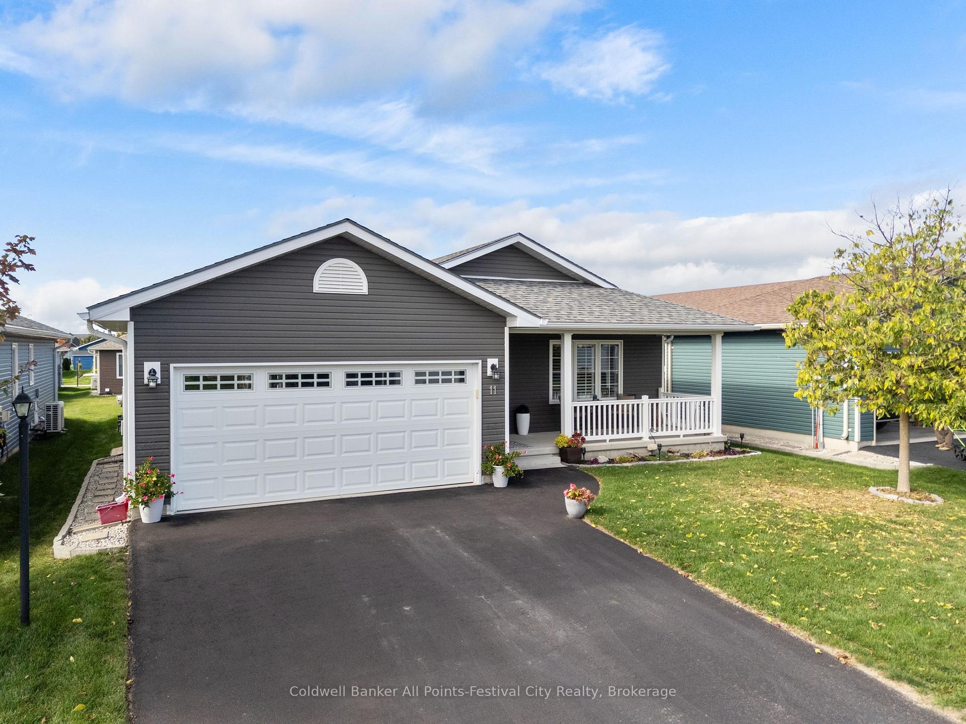 Photo 2 of 11 Windward Way N, Ashfield-Colborne-Wawanosh, Colborne — HOMEH