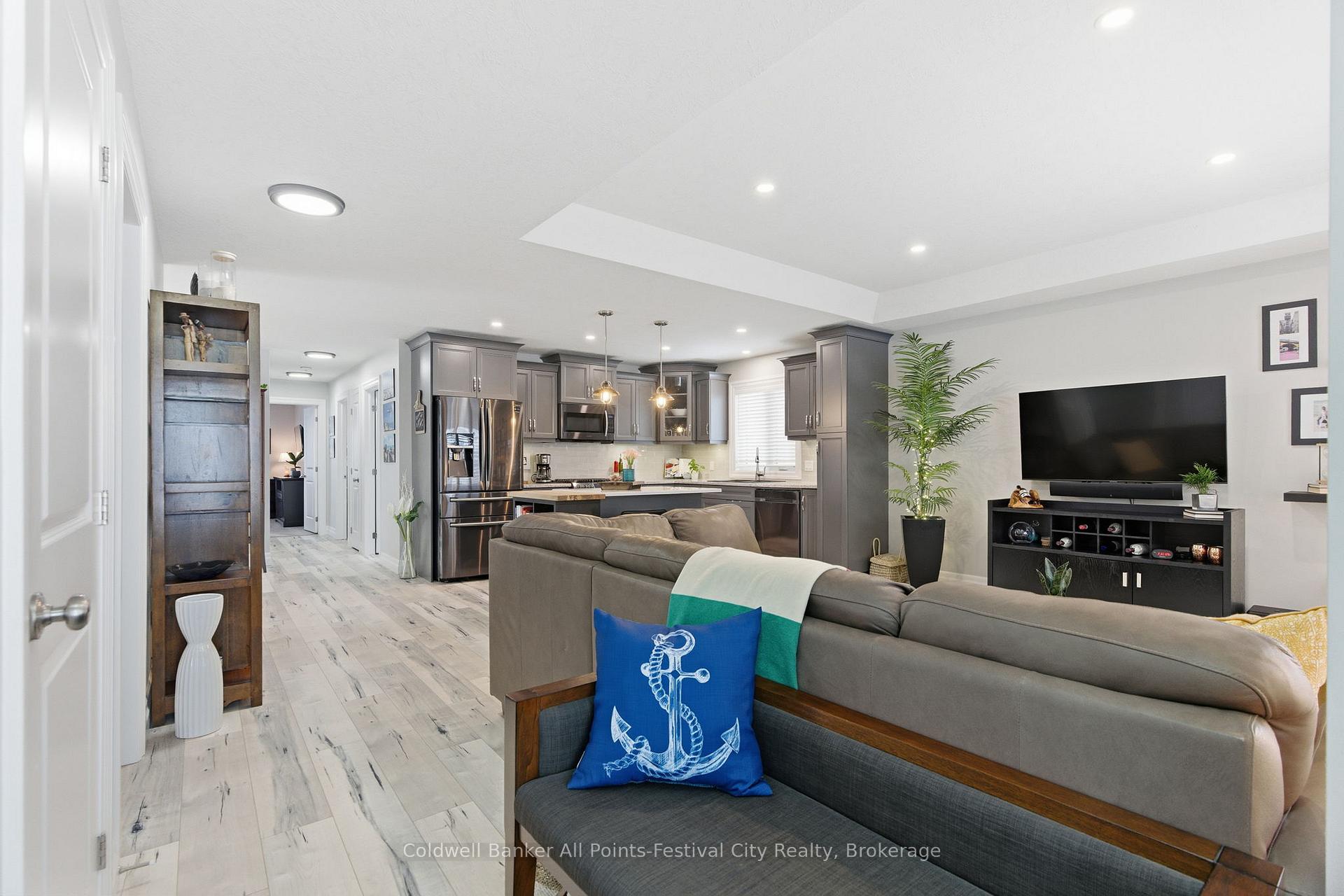 Photo 9 of 11 Windward Way N, Ashfield-Colborne-Wawanosh, Colborne — HOMEH