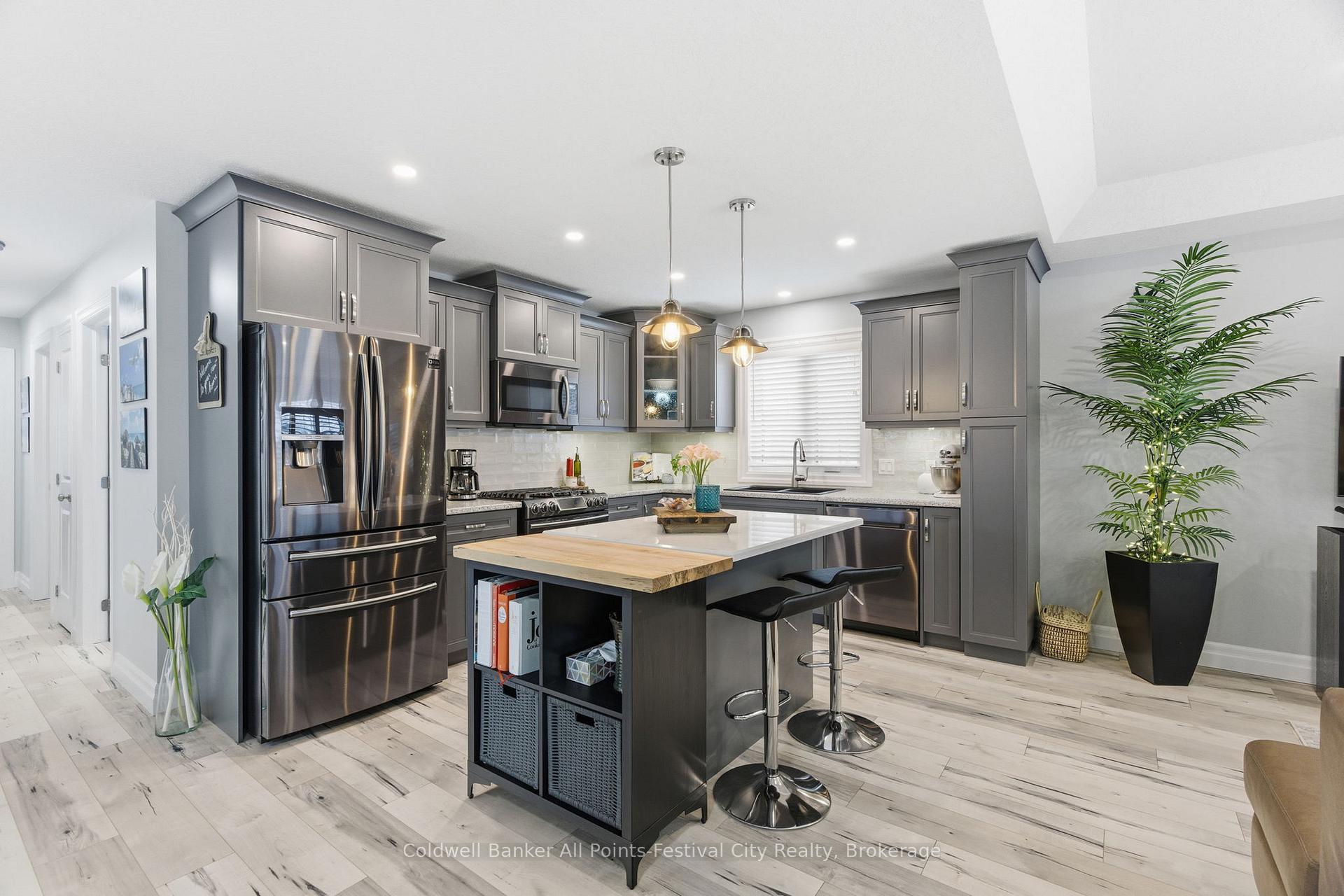 Photo 13 of 11 Windward Way N, Ashfield-Colborne-Wawanosh, Colborne — HOMEH