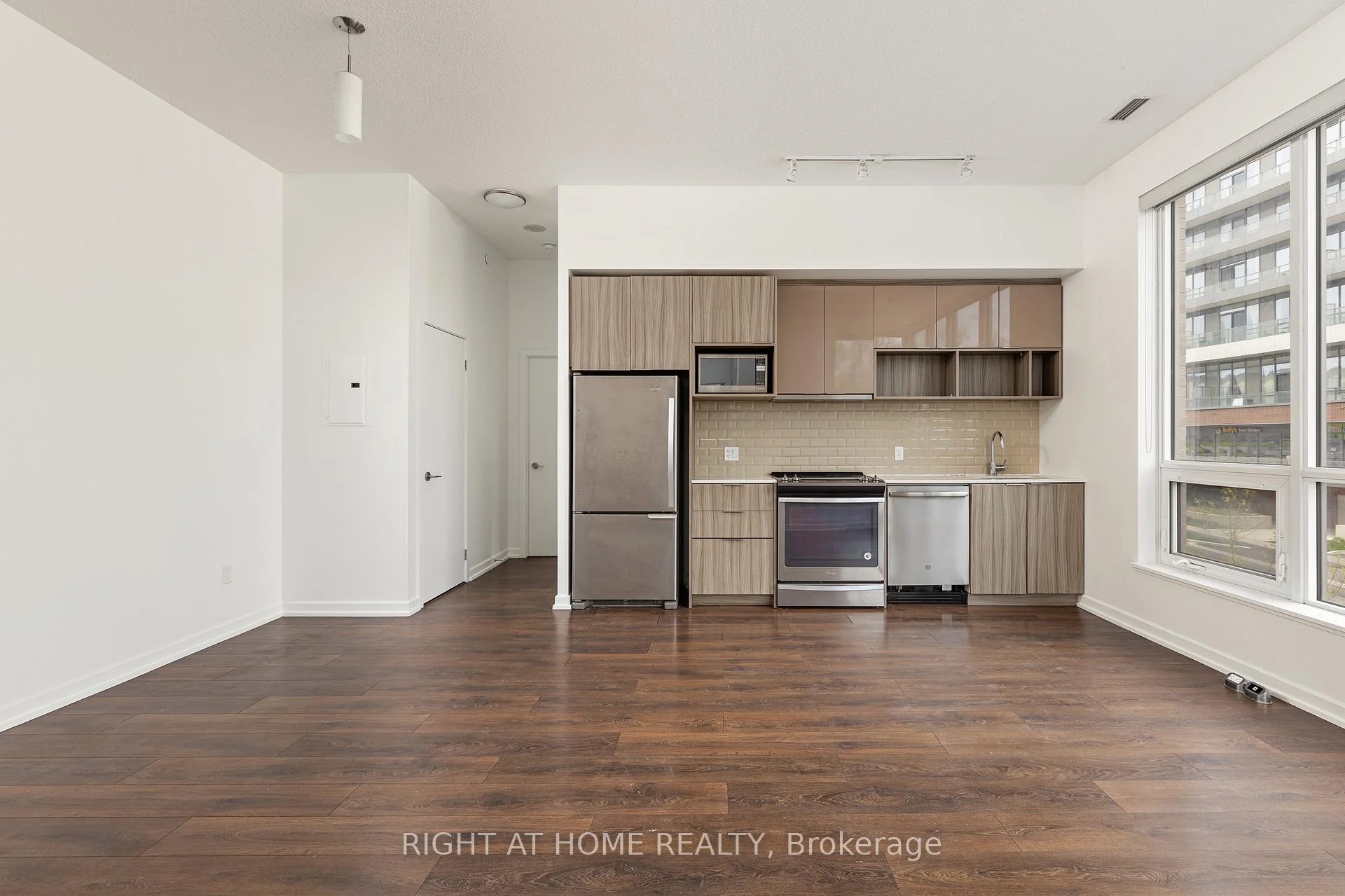Photo 7 of Unit 108, 52 Forest Manor Road, North York, Henry Farm — HOMEH